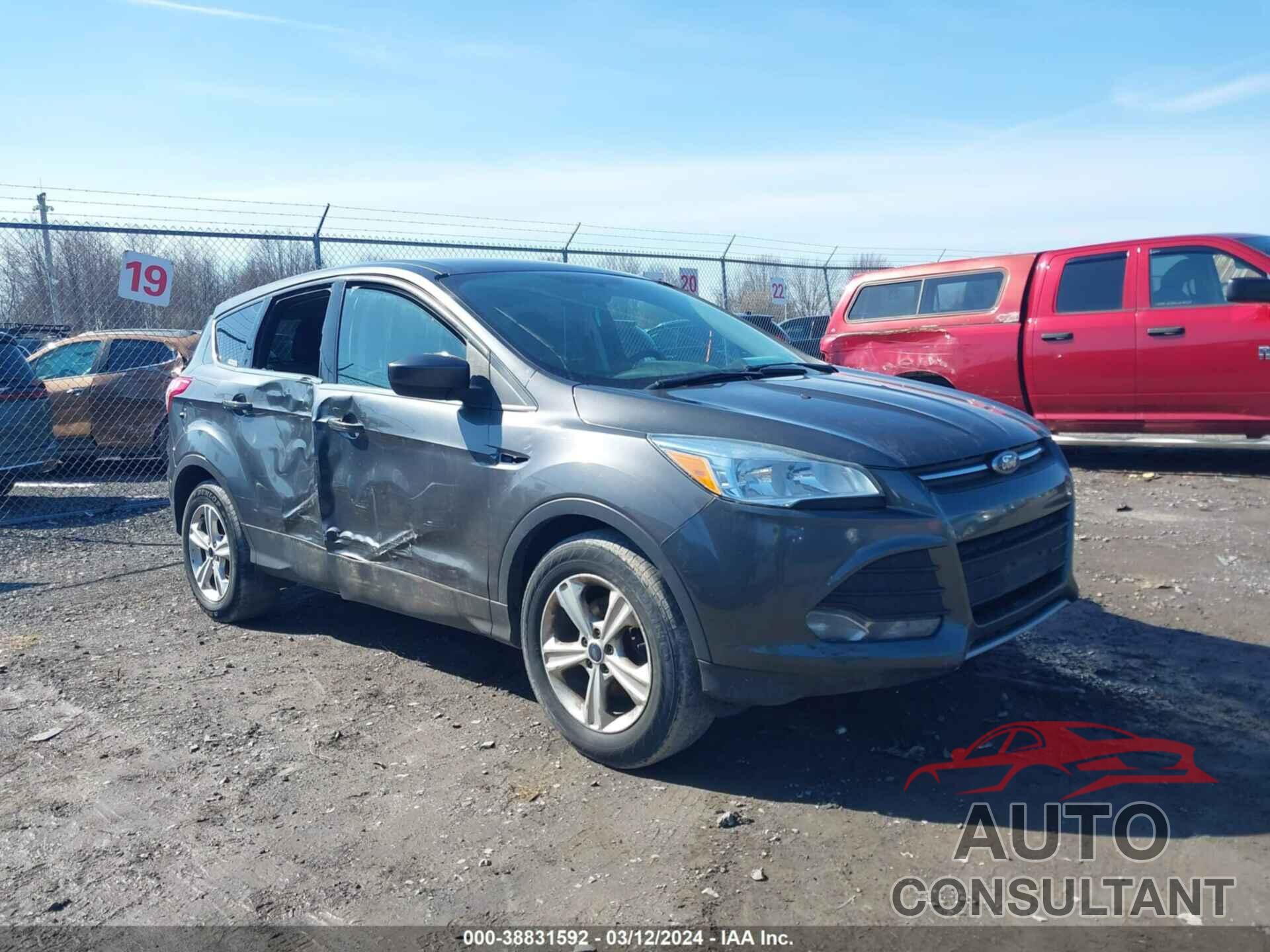 FORD ESCAPE 2016 - 1FMCU0G7XGUC75846
