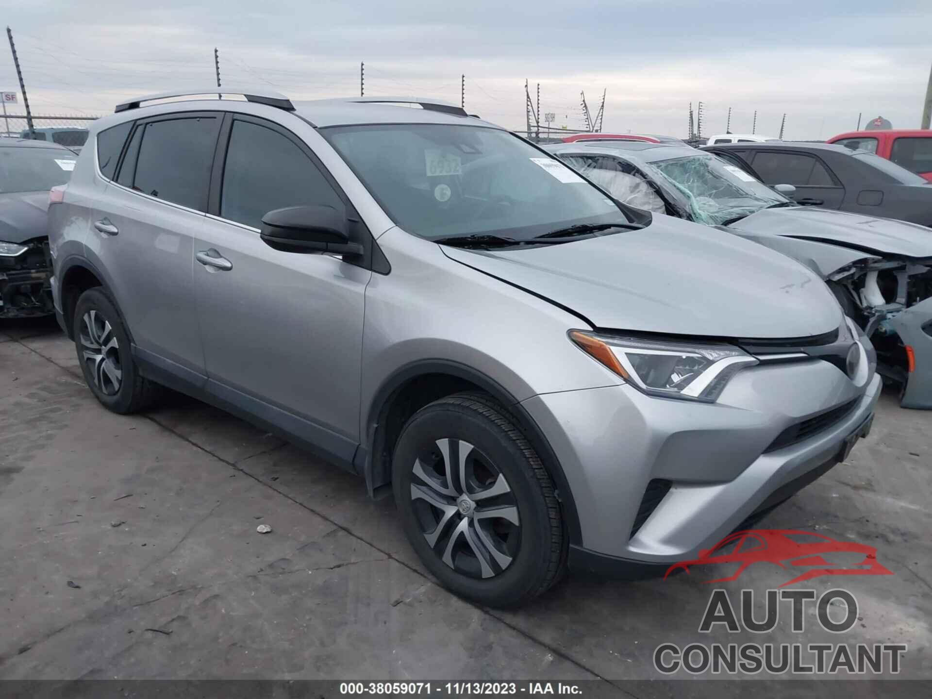 TOYOTA RAV4 2017 - 2T3ZFREV8HW331172