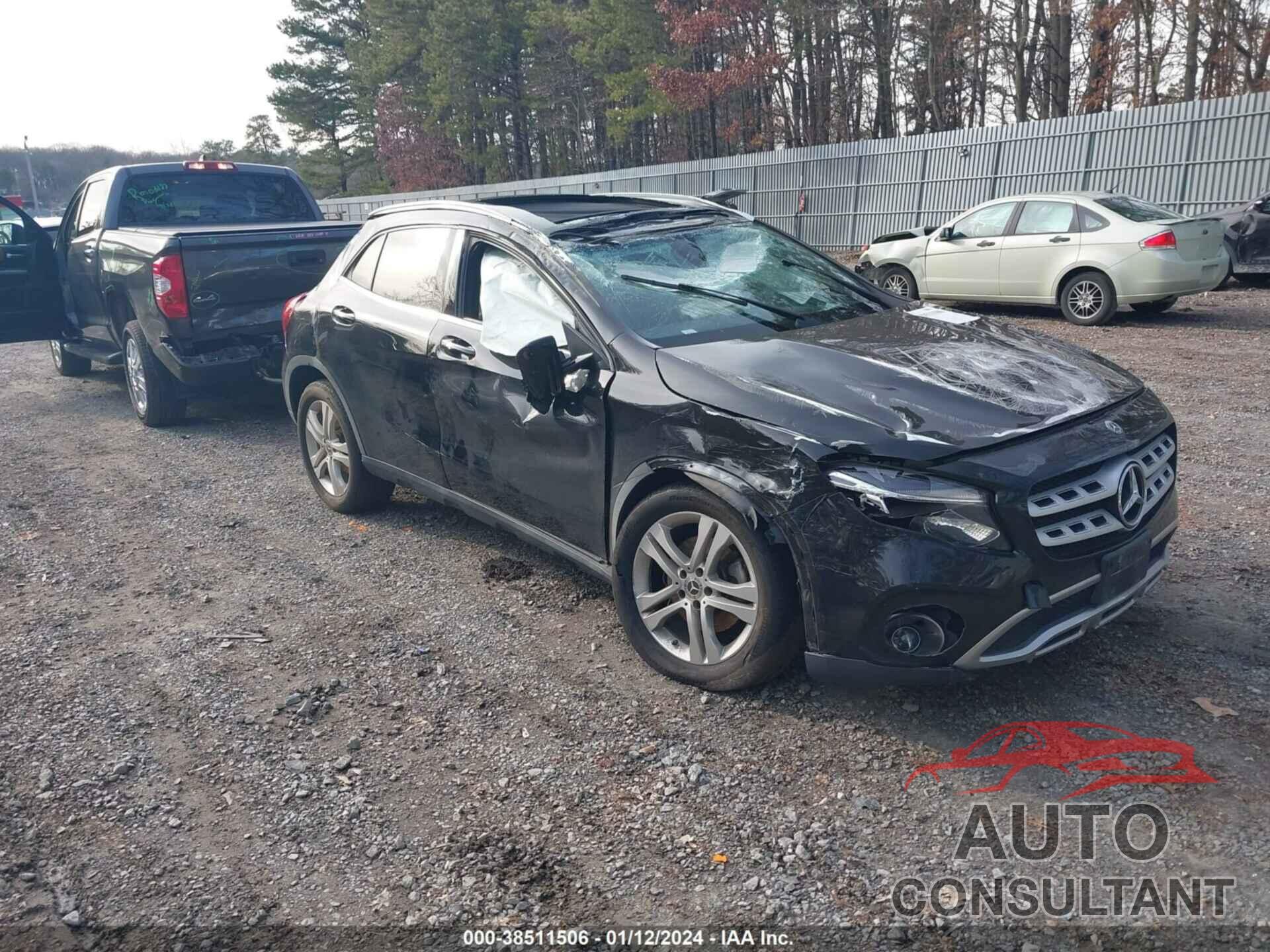 MERCEDES-BENZ GLA 250 2019 - WDCTG4GB1KU008220