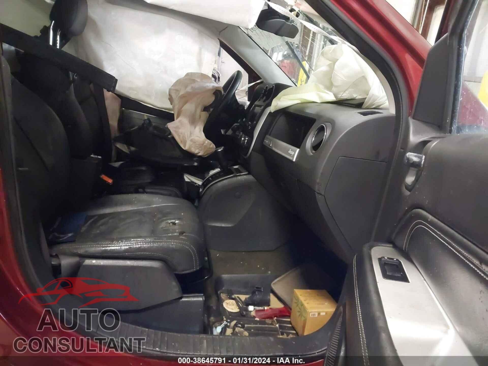 JEEP COMPASS 2017 - 1C4NJCEA5HD137543