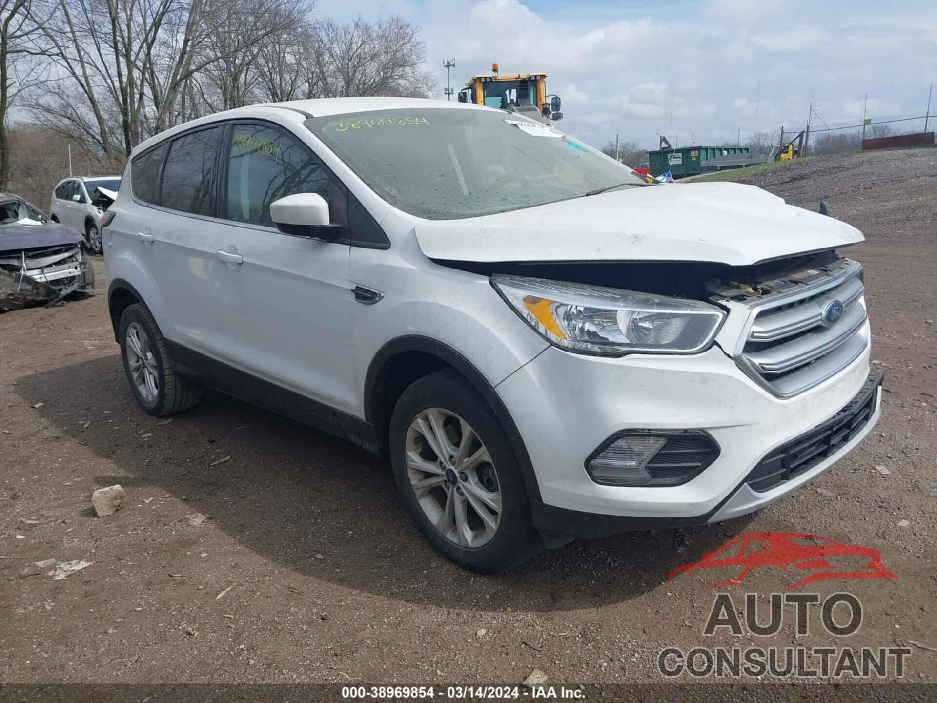 FORD ESCAPE 2017 - 1FMCU0G93HUE89967