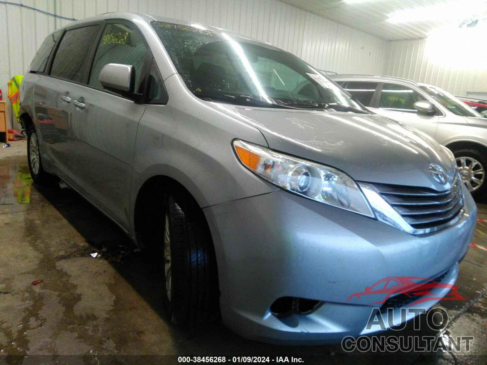 TOYOTA SIENNA 2017 - 5TDYZ3DC8HS781521