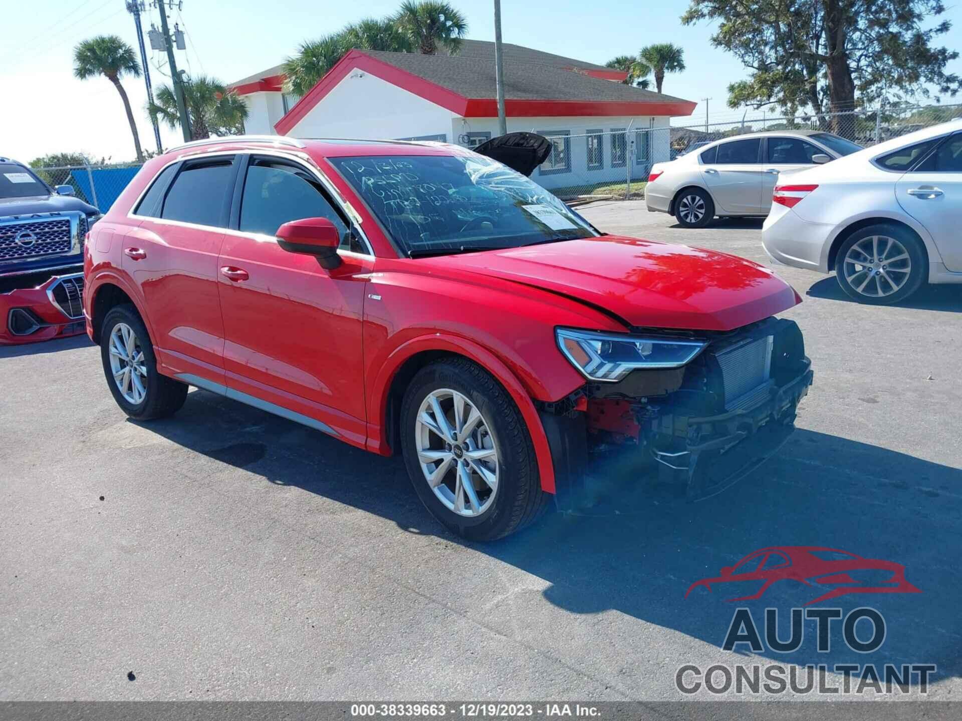 AUDI Q3 2023 - WA1DECF3XP1038047