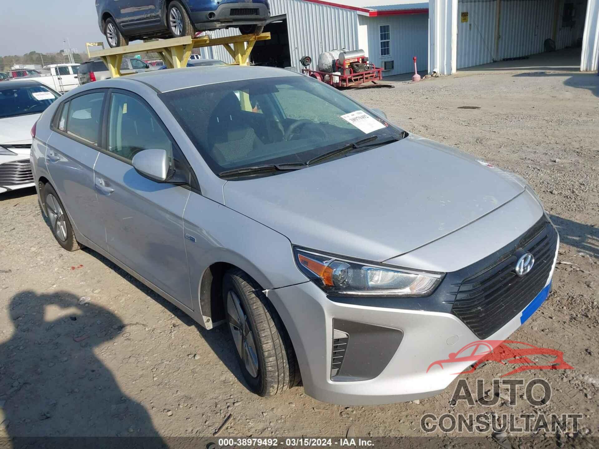 HYUNDAI IONIQ HYBRID 2017 - KMHC65LC8HU030409