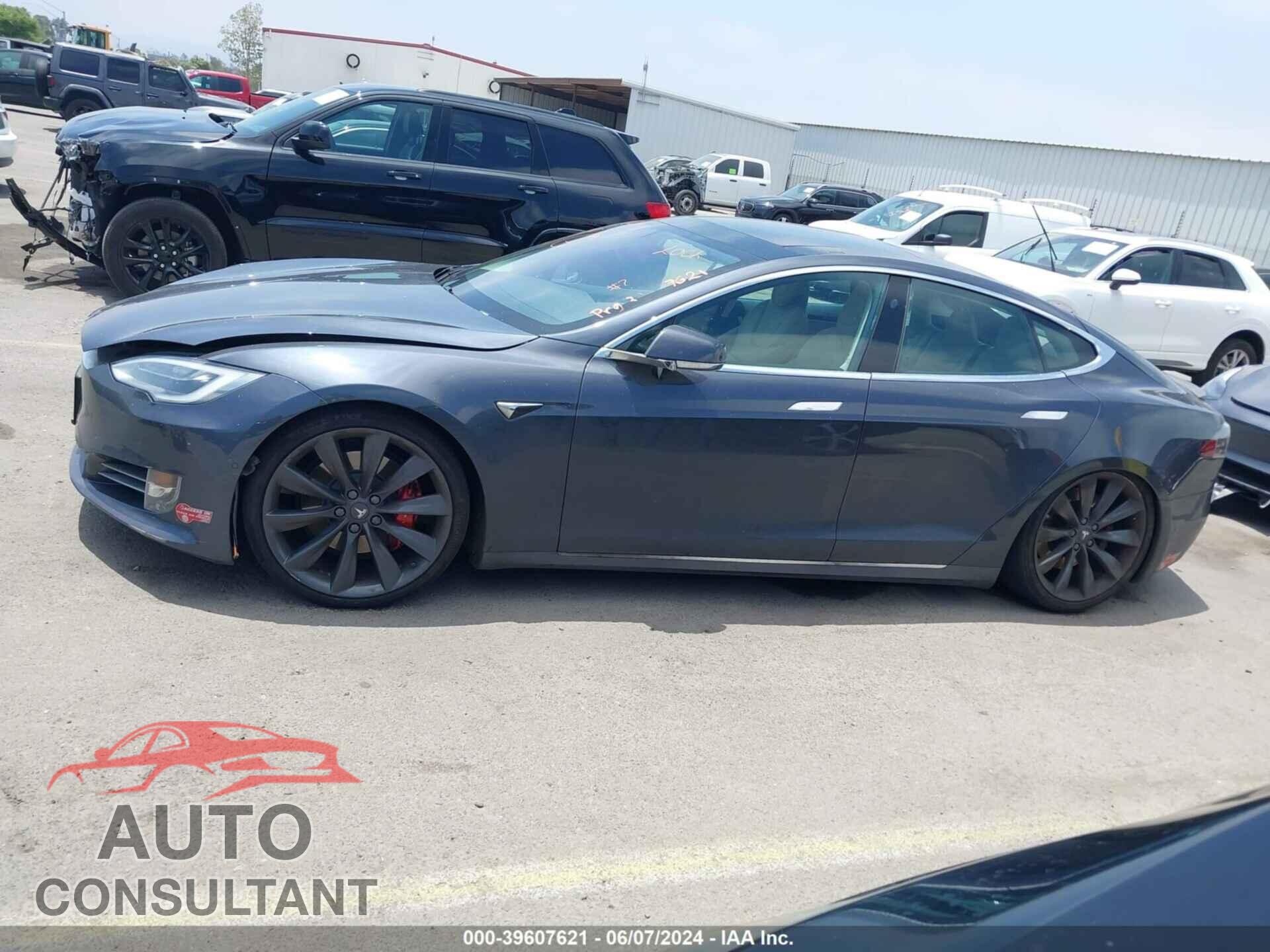 TESLA MODEL S 2017 - 5YJSA1E43HF200908