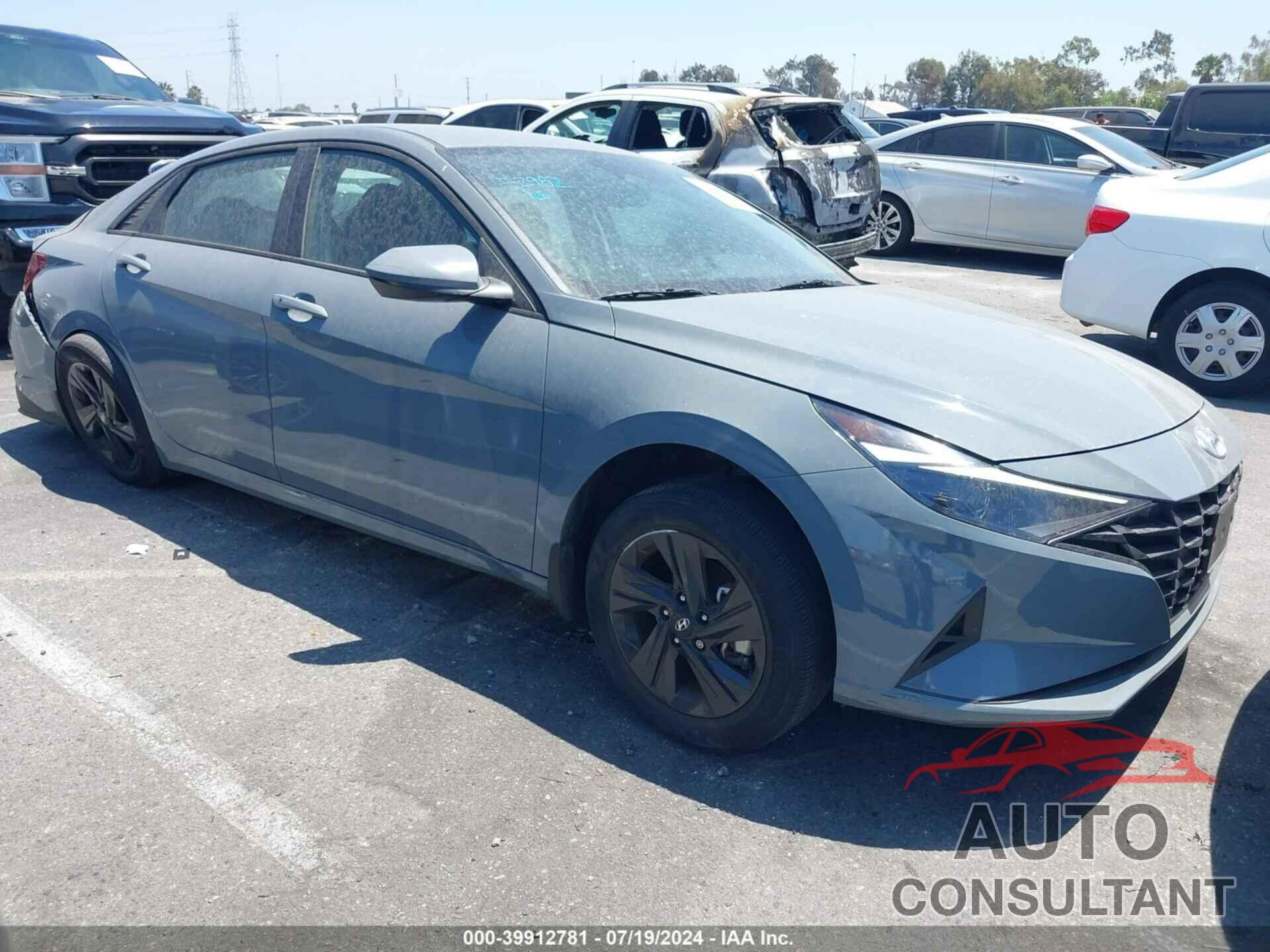 HYUNDAI ELANTRA 2022 - KMHLM4AG0NU323920