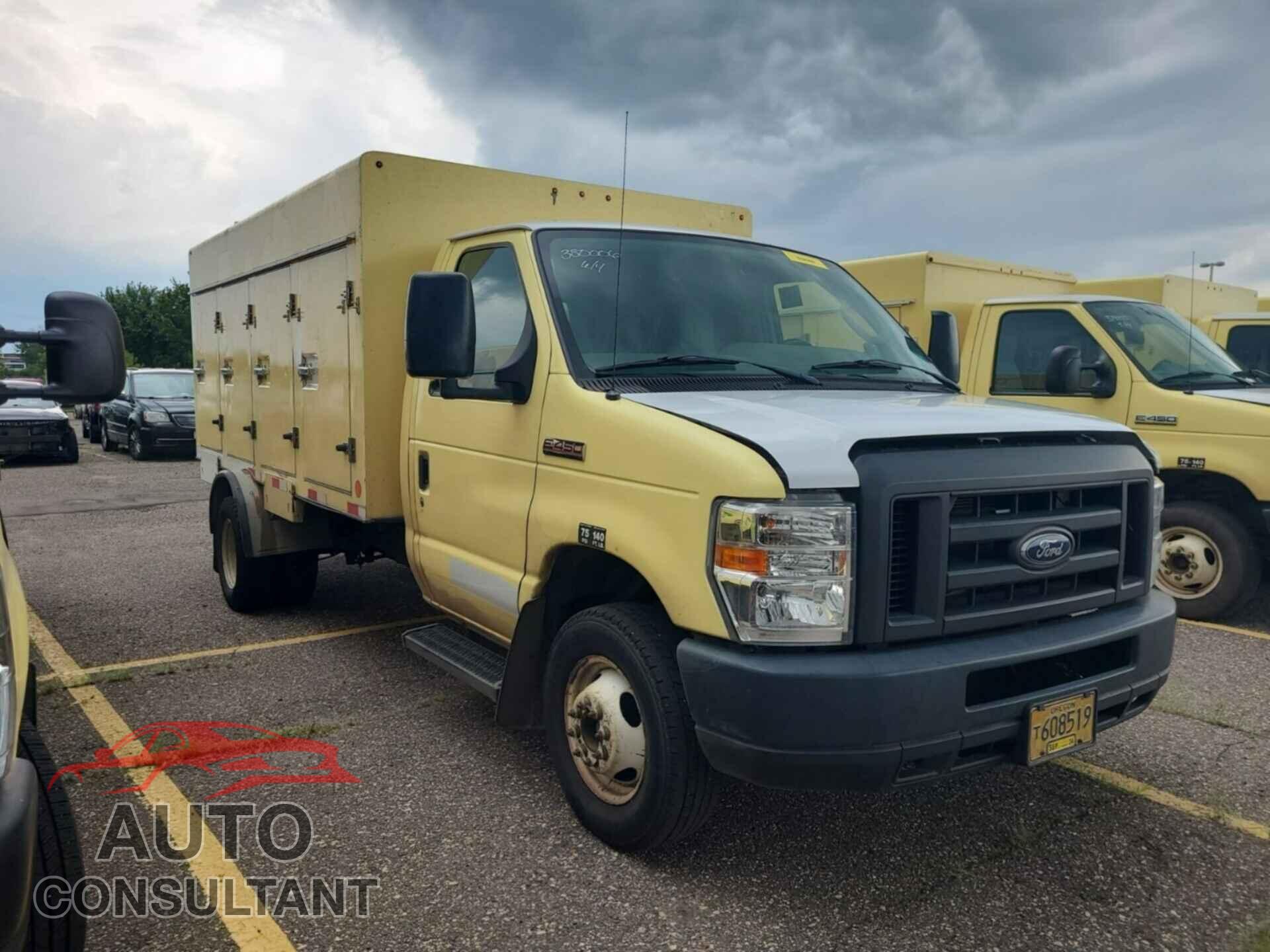FORD ECONOLINE 2018 - 1FDXE4FS2JDC24943