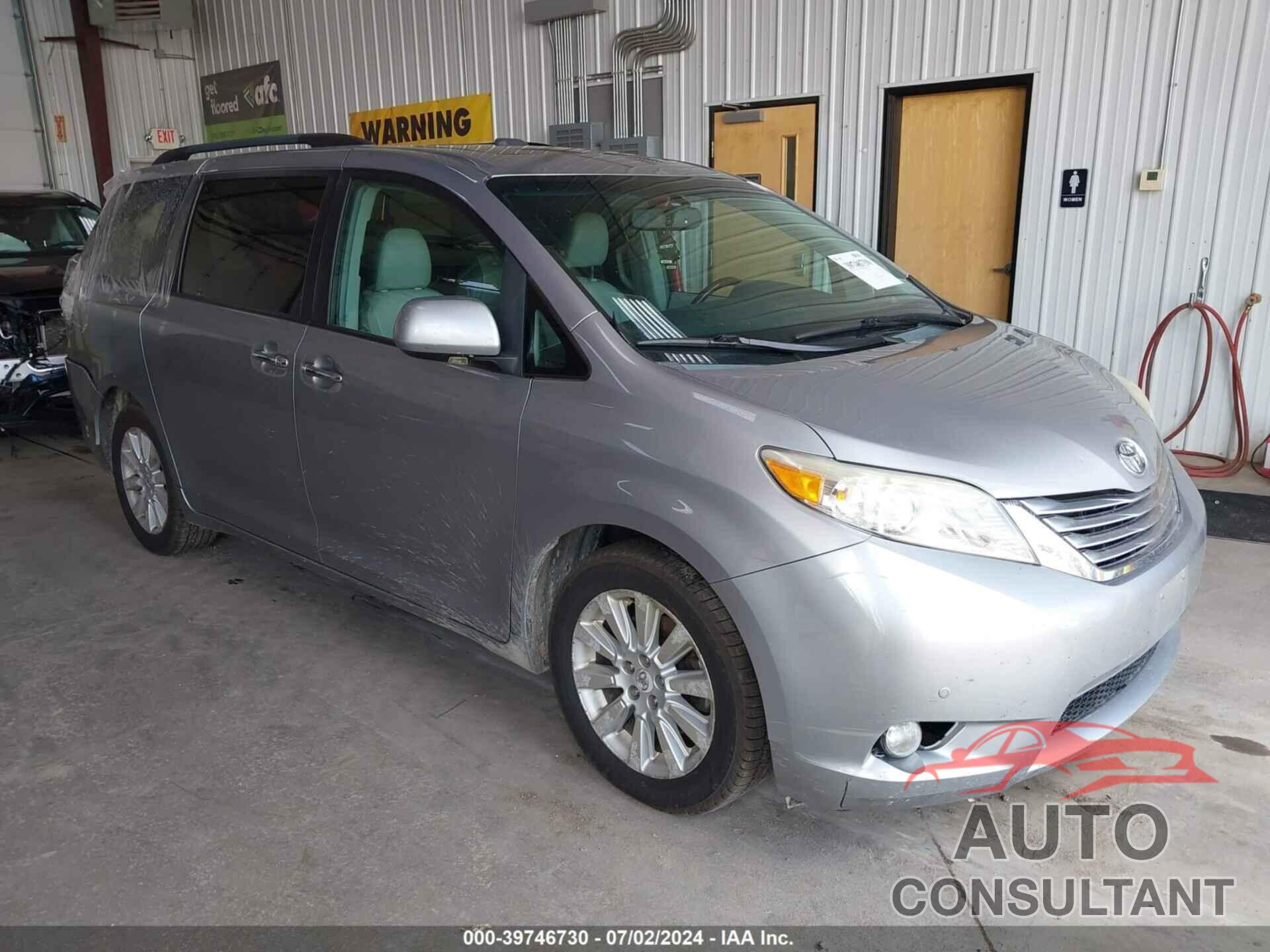 TOYOTA SIENNA 2011 - 5TDDK3DC0BS004499