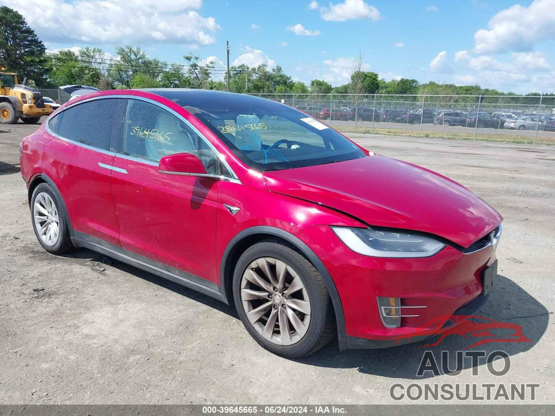 TESLA MODEL X 2018 - 5YJXCBE26JF103731