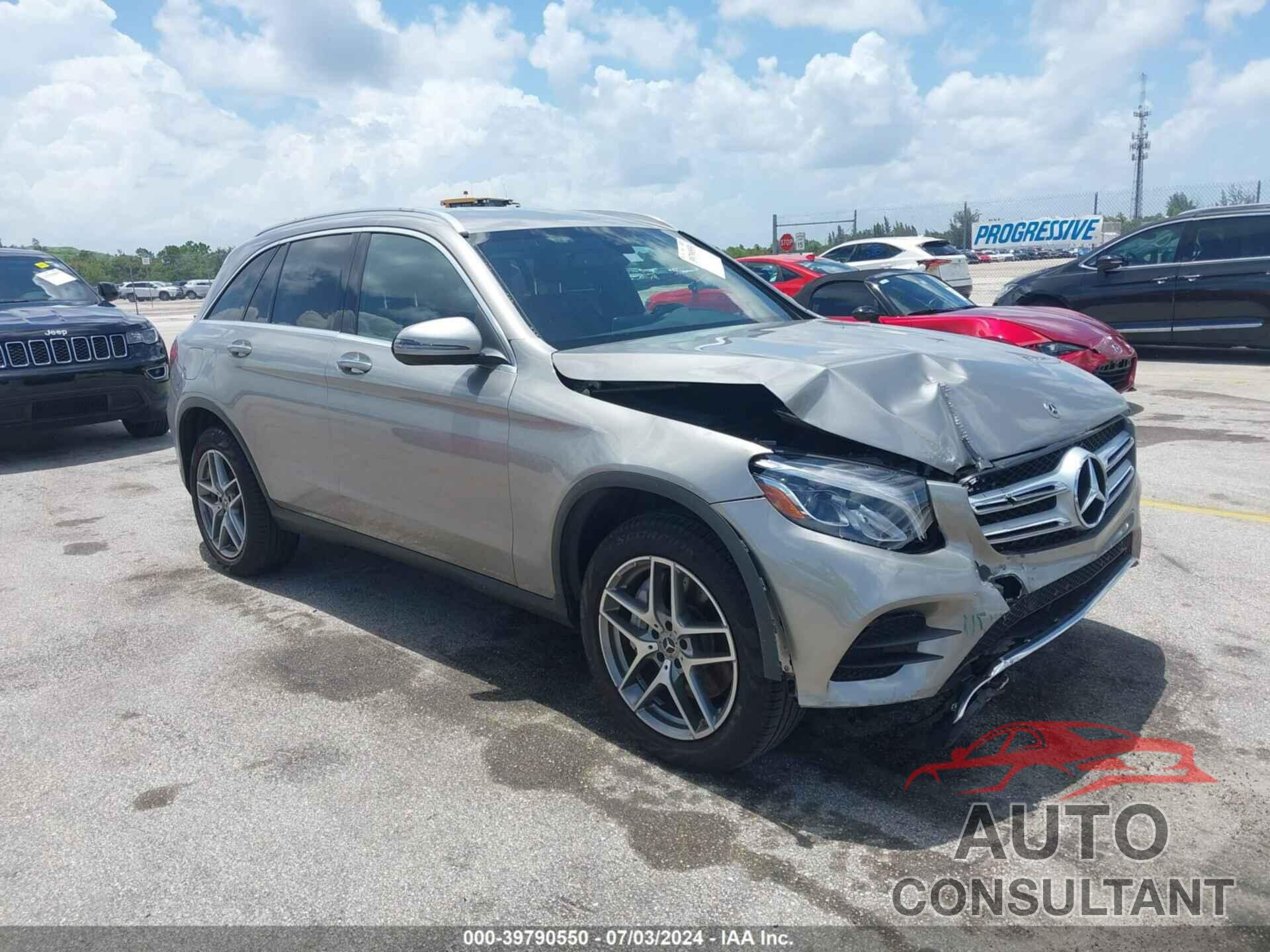 MERCEDES-BENZ GLC 300 2019 - WDC0G4JB1KV159225