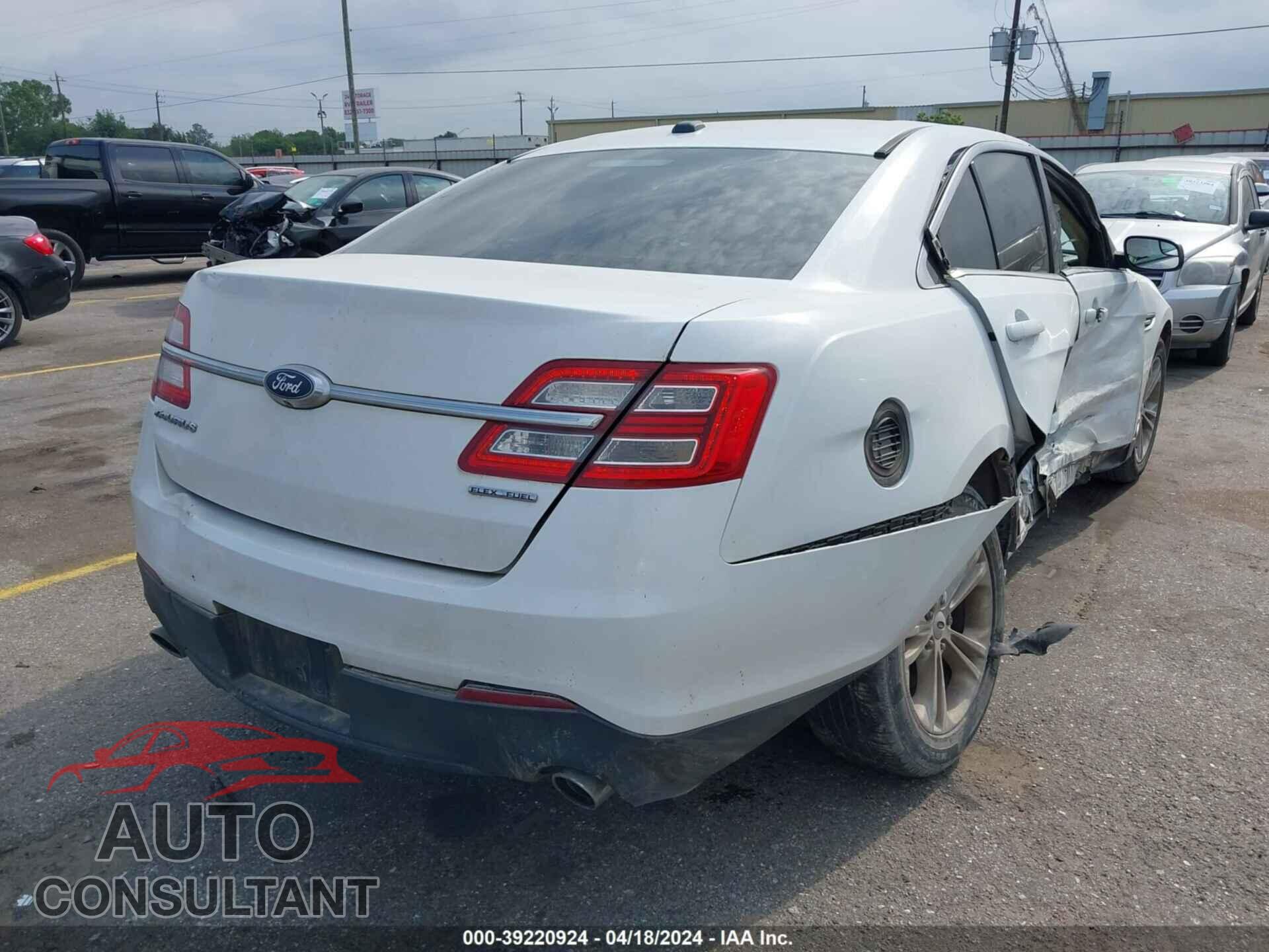 FORD TAURUS 2017 - 1FAHP2D87HG135804
