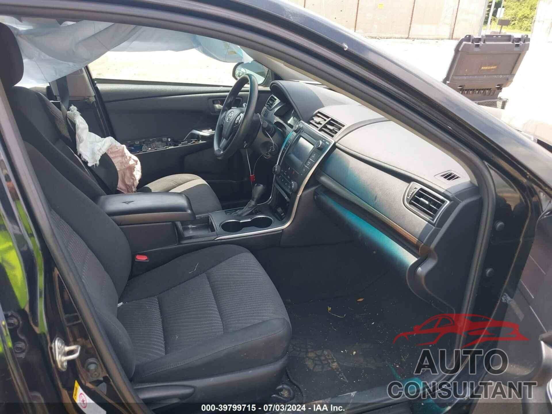 TOYOTA CAMRY 2016 - 4T4BF1FK1GR582300