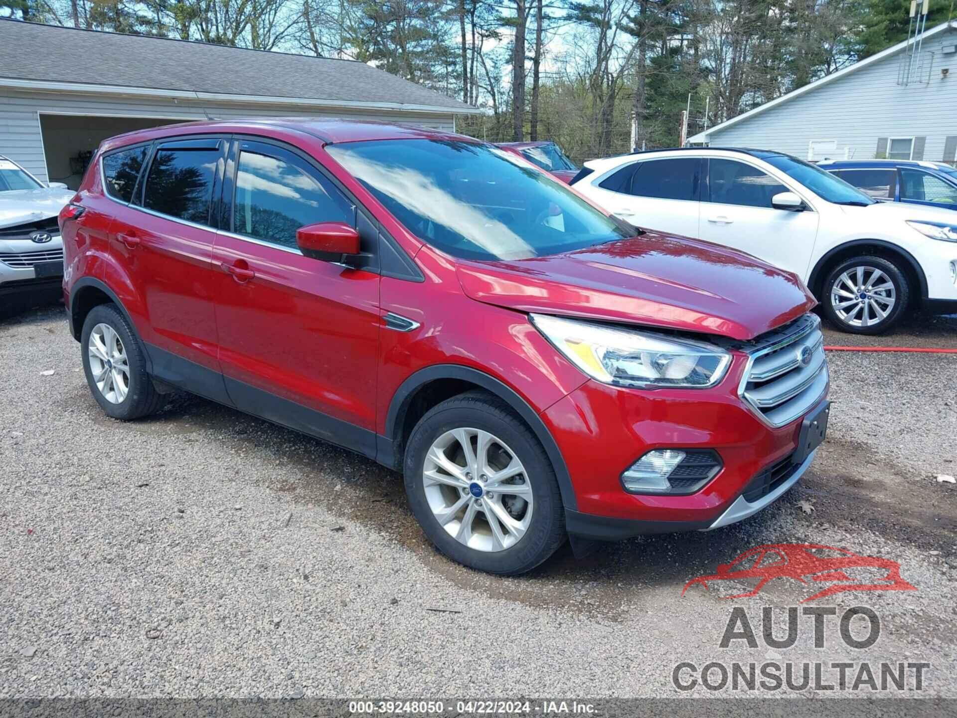 FORD ESCAPE 2019 - 1FMCU0GD1KUB51950