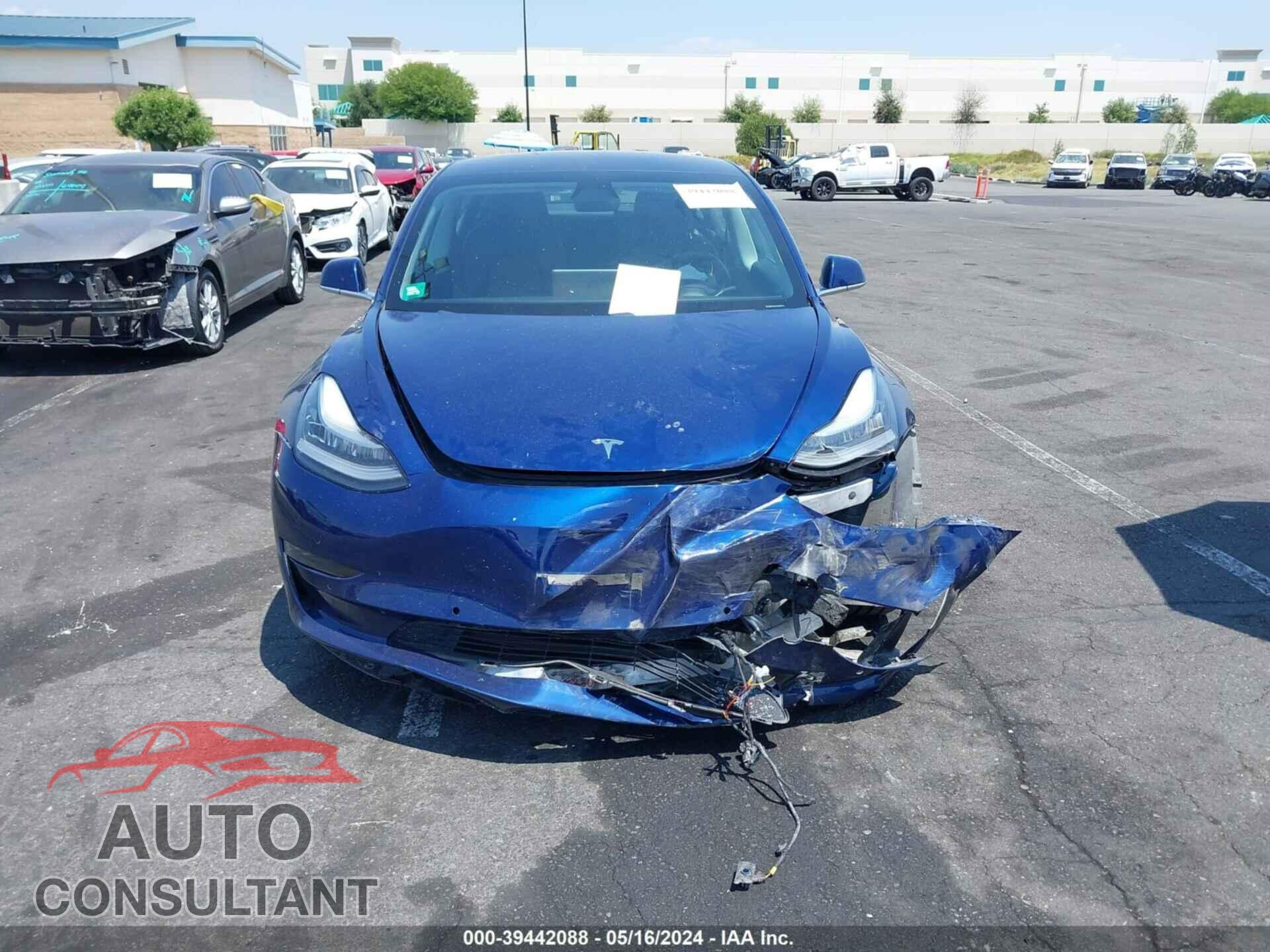 TESLA MODEL 3 2018 - 5YJ3E1EA2JF005547