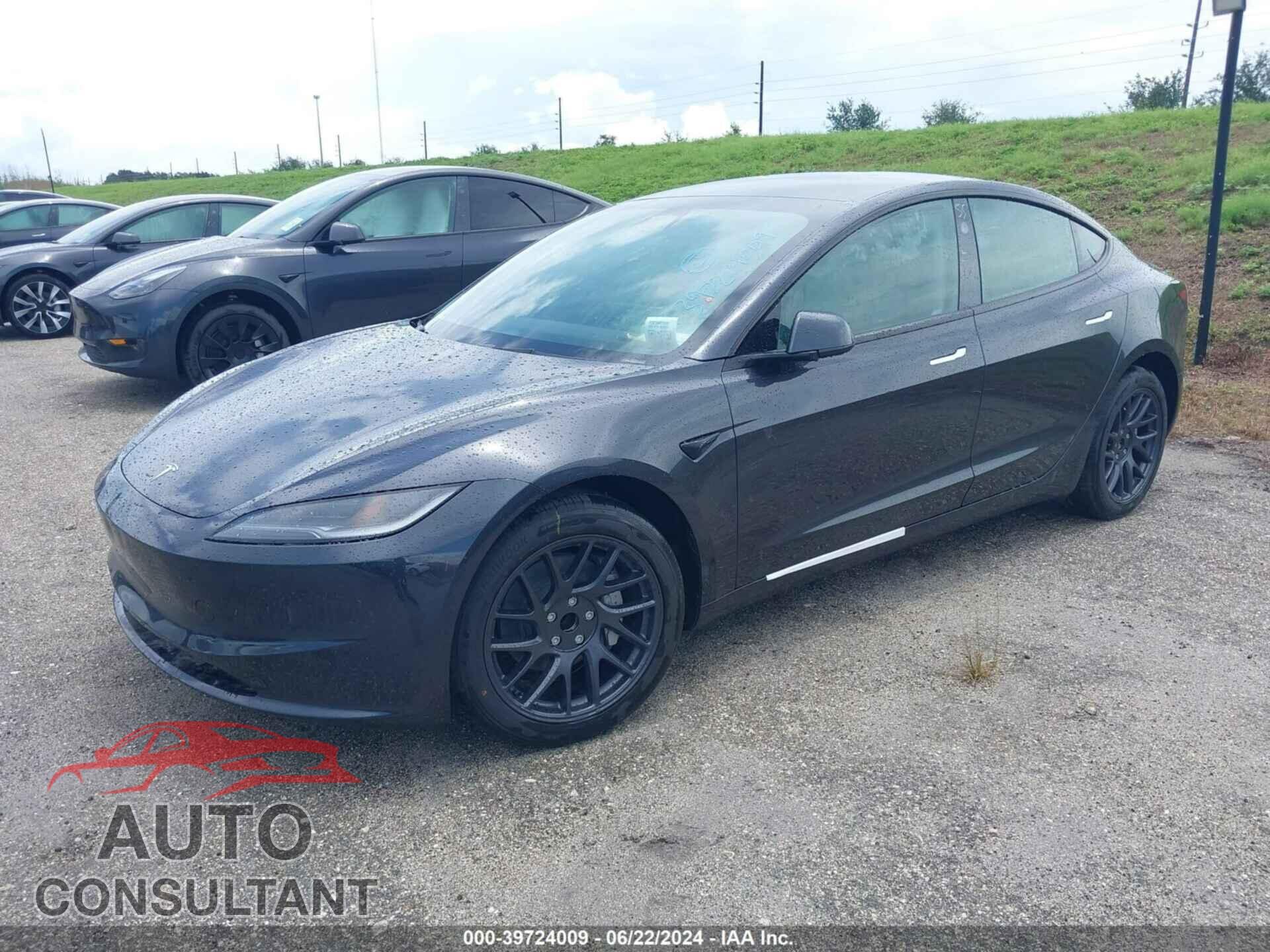 TESLA MODEL 3 2024 - 5YJ3E1EA4RF784591