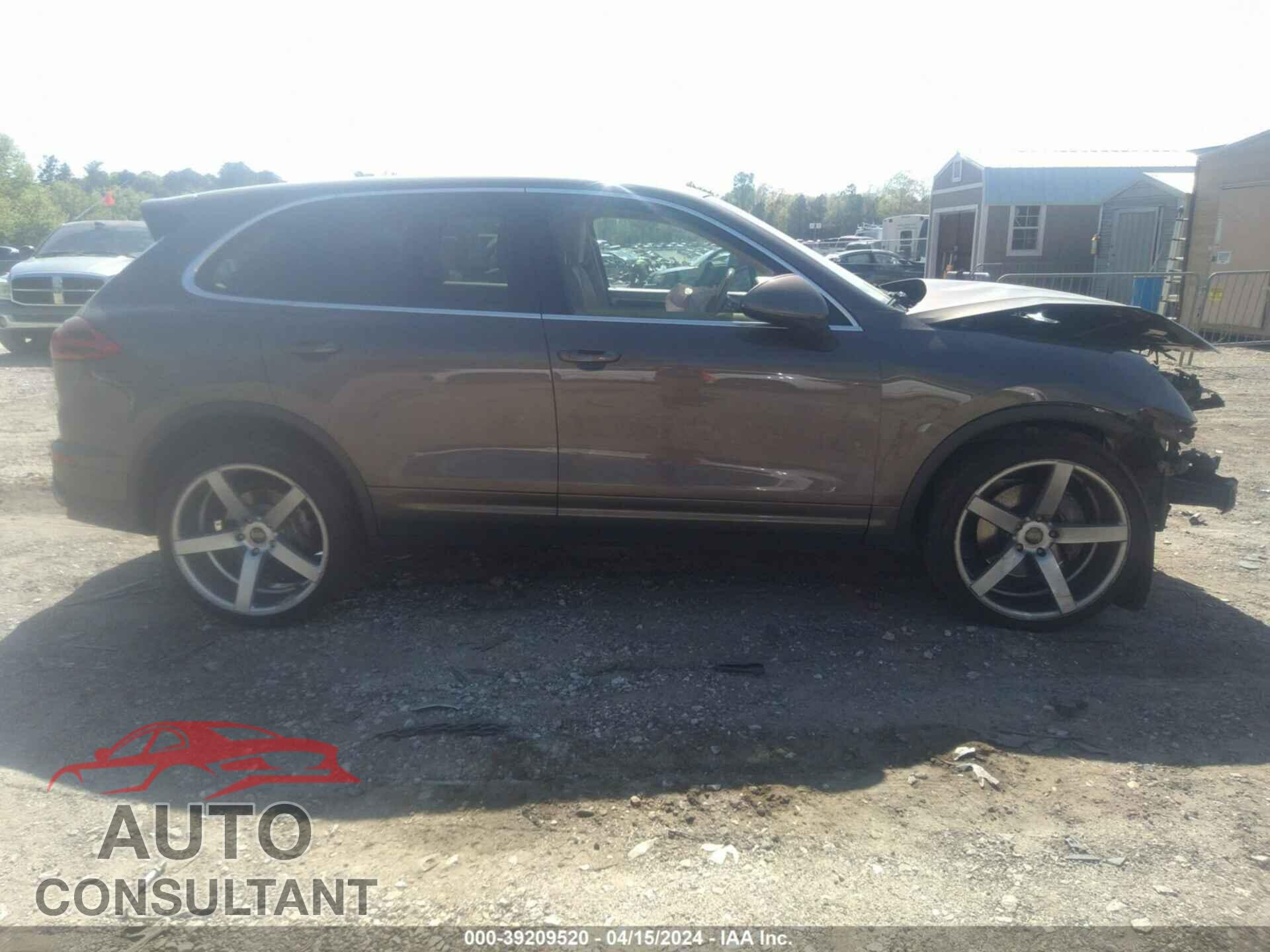 PORSCHE CAYENNE 2016 - WP1AA2A20GKA12255