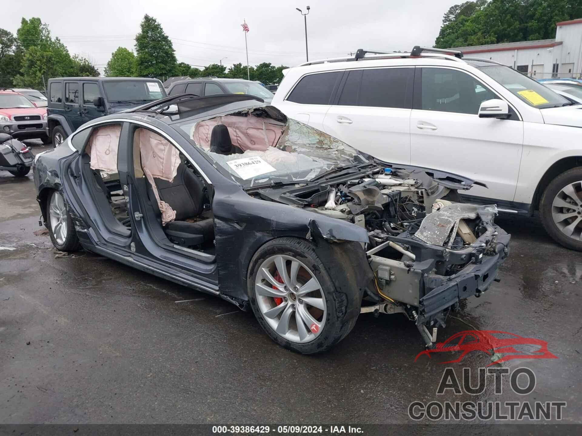 TESLA MODEL S 2016 - 5YJSA1E49GF131530