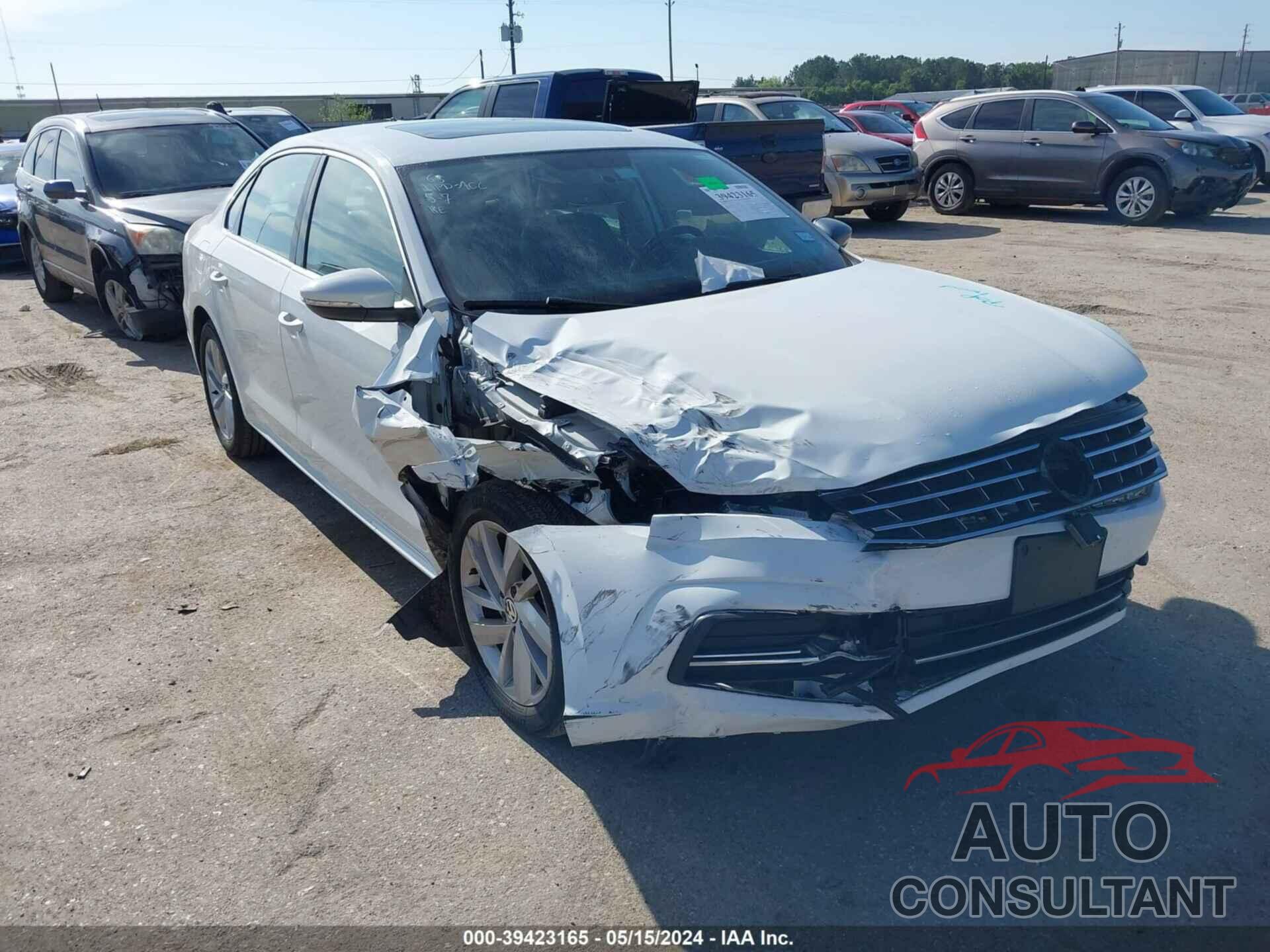 VOLKSWAGEN PASSAT 2018 - 1VWBA7A36JC050776