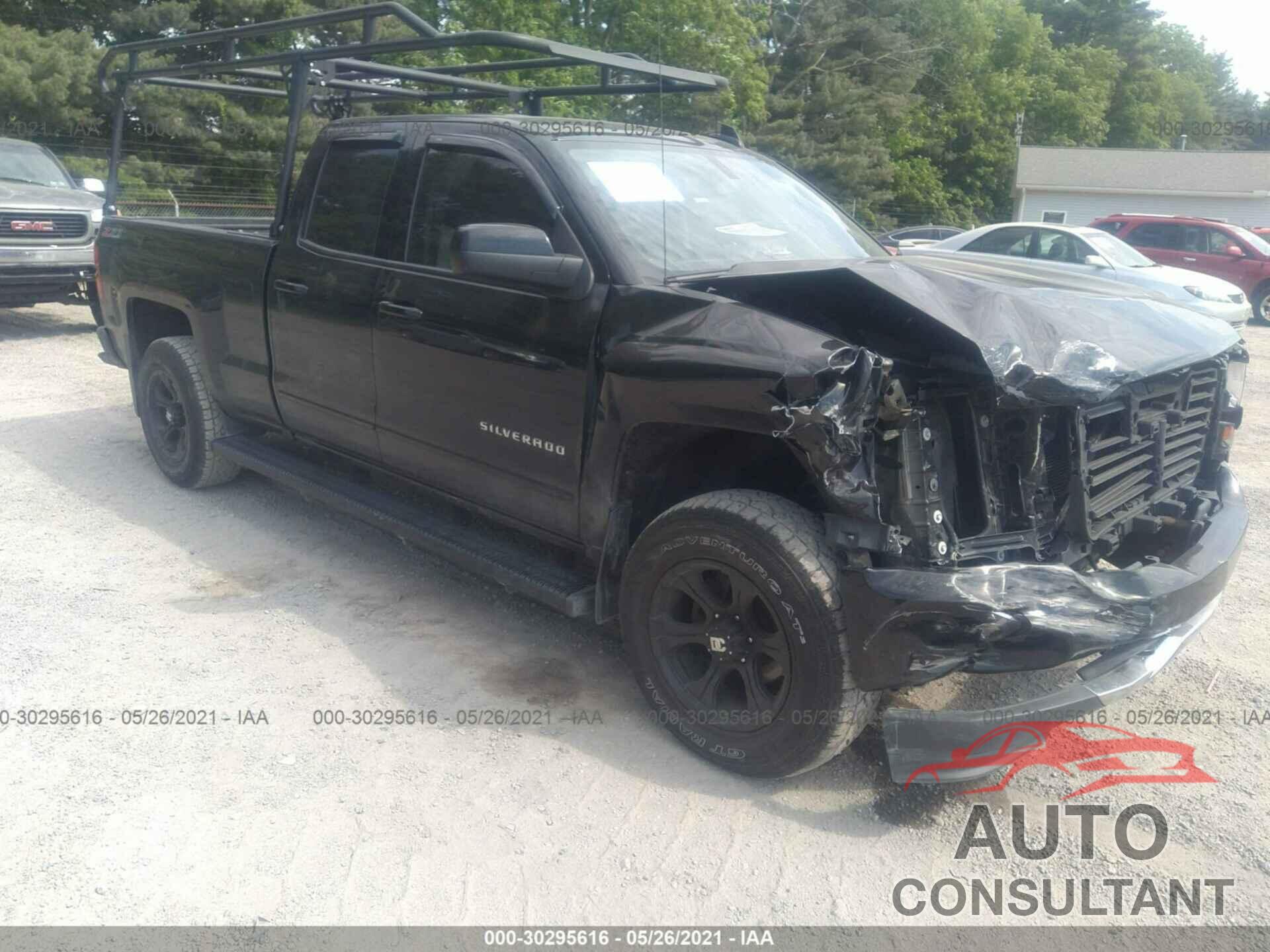 CHEVROLET SILVERADO 1500 2017 - 1GCVKREC1HZ338912