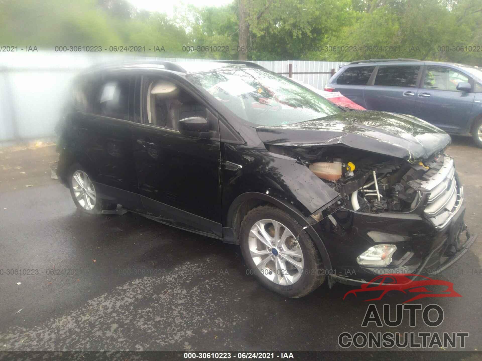 FORD ESCAPE 2017 - 1FMCU9G93HUA25999