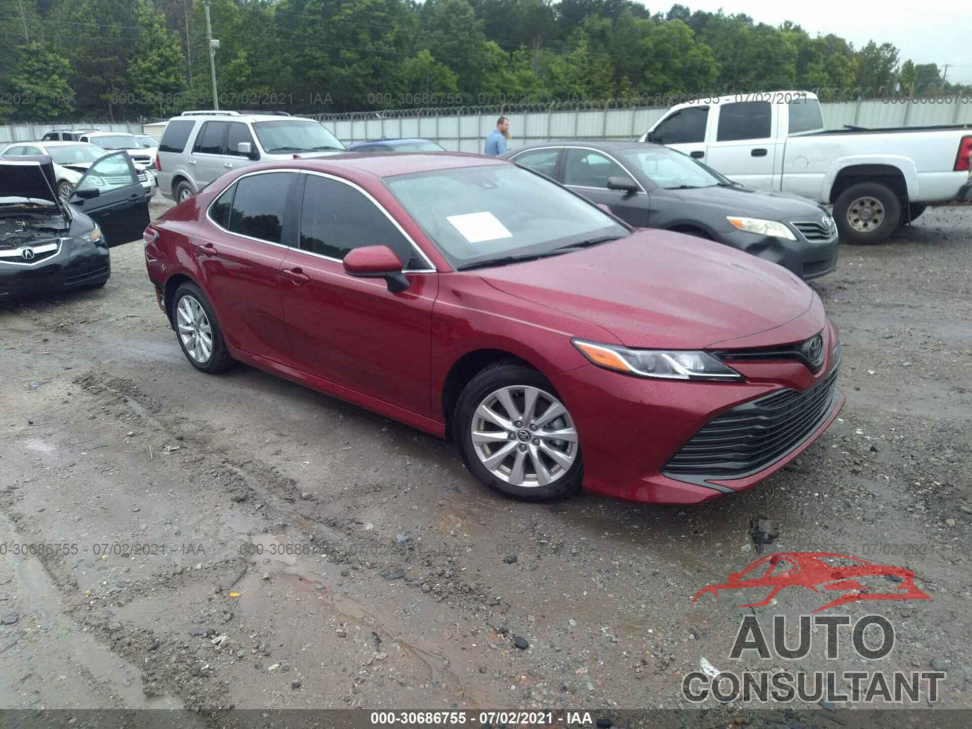 TOYOTA CAMRY 2020 - 4T1C11AK6LU975935