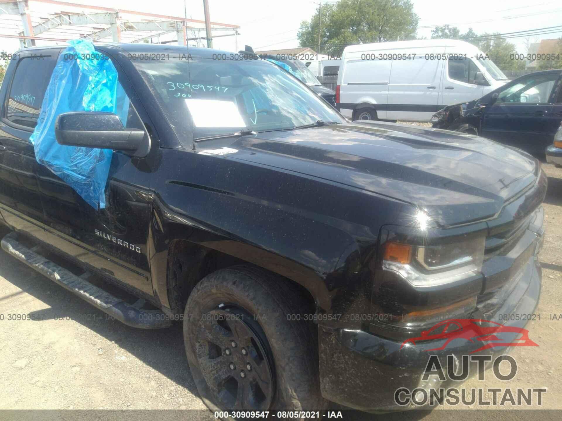 CHEVROLET SILVERADO 1500 2018 - 1GCVKREC0JZ222929