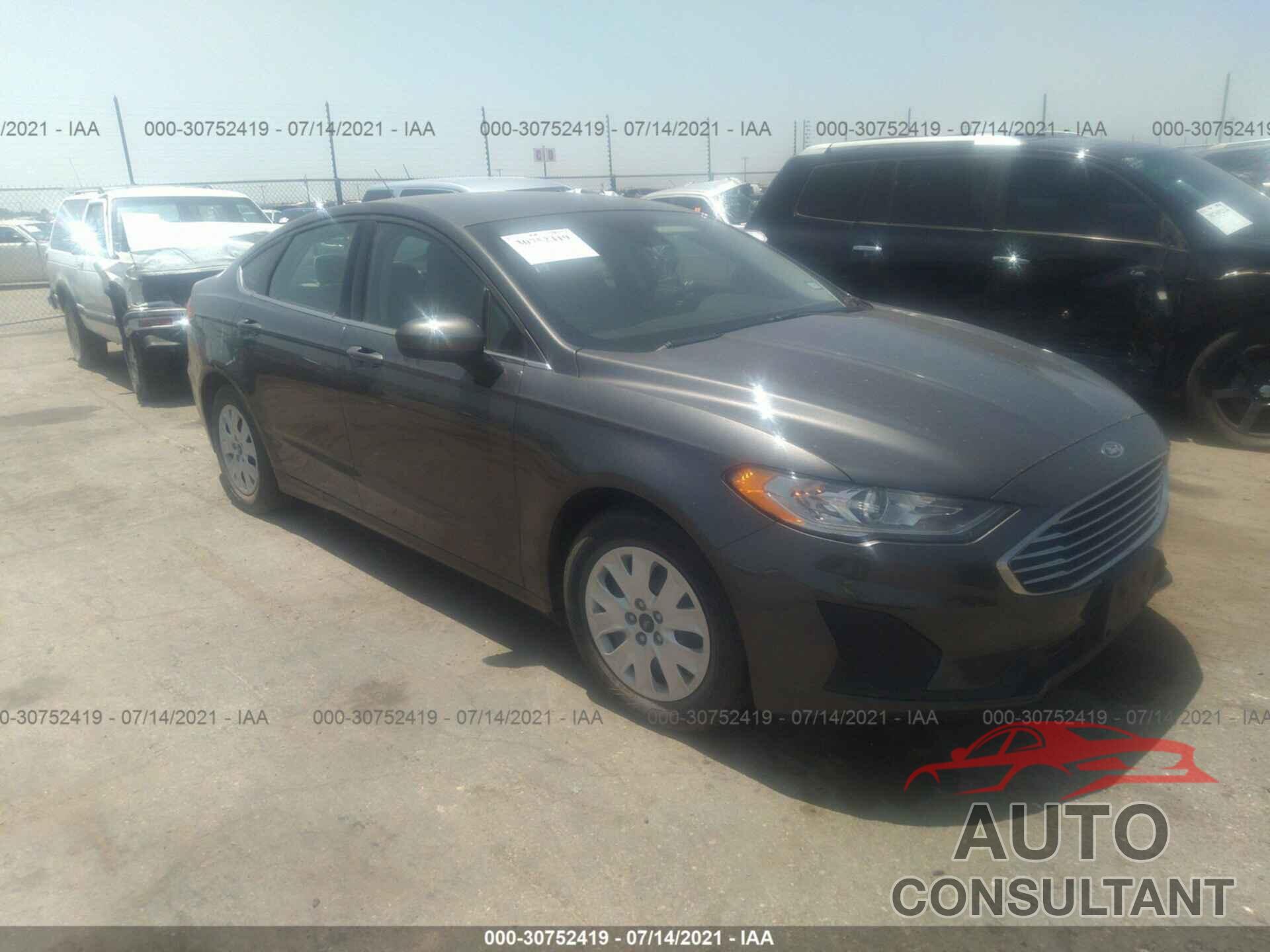 FORD FUSION 2019 - 3FA6P0G70KR171395