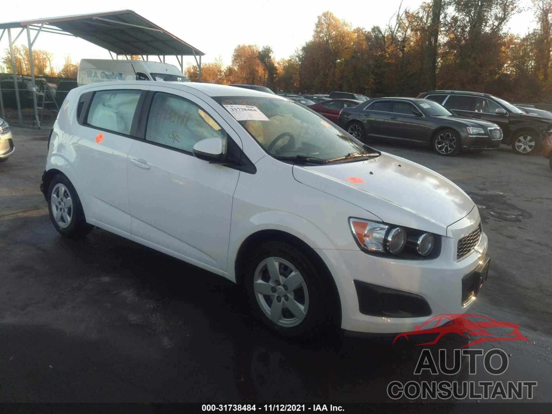 CHEVROLET SONIC 2016 - 1G1JA6SG6G4169742