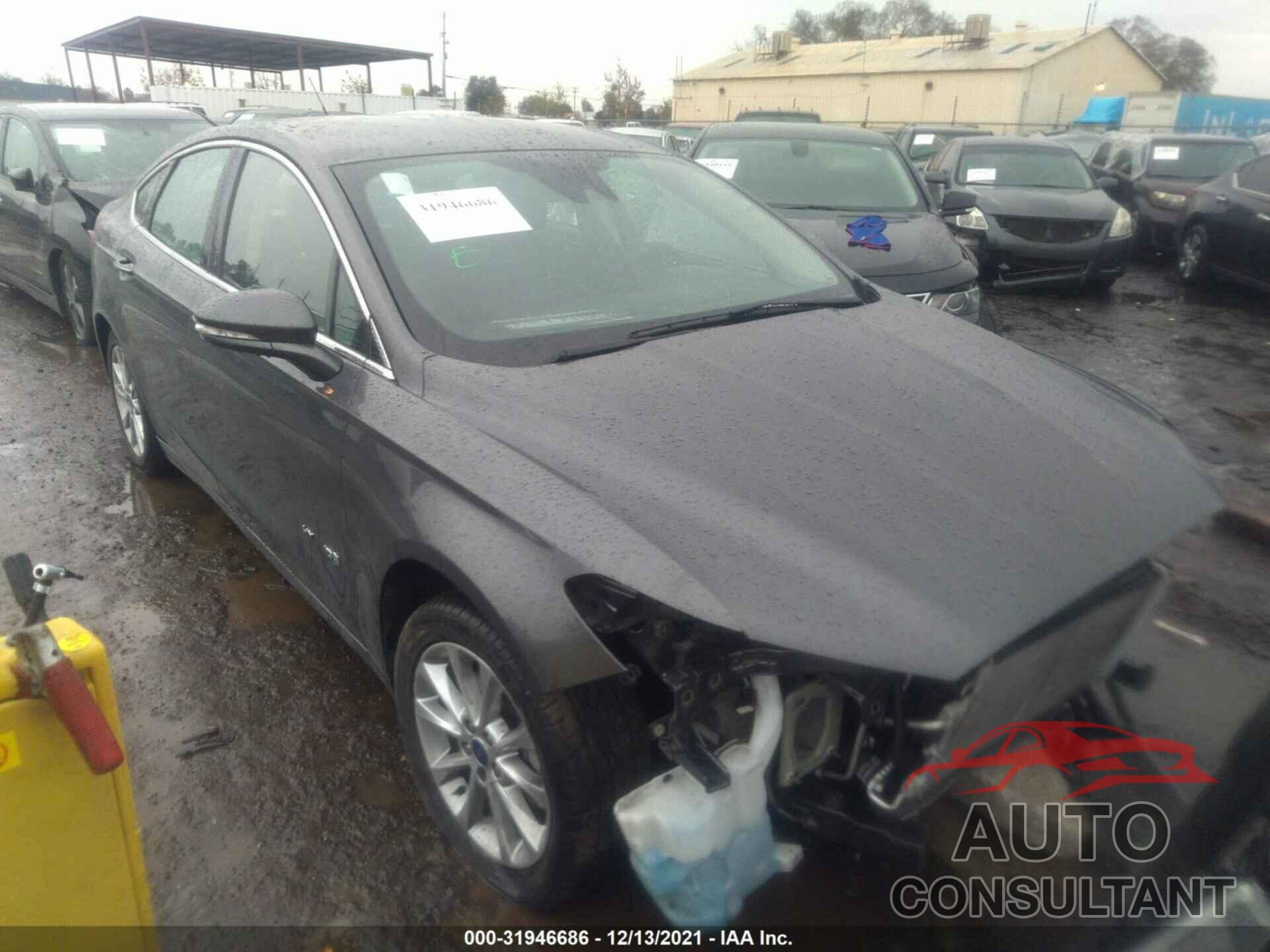 FORD FUSION 2017 - 3FA6P0LU5HR237315