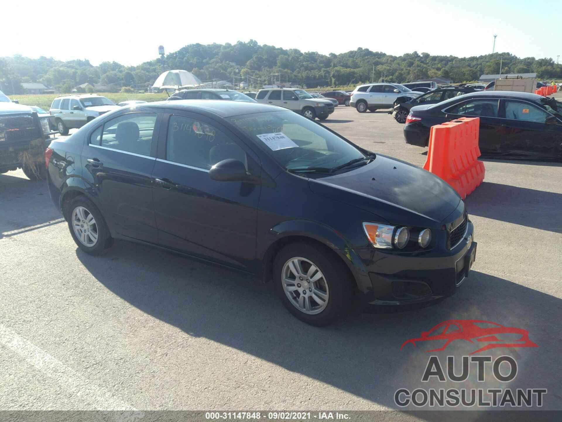 CHEVROLET SONIC 2016 - 1G1JC5SH5G4122778