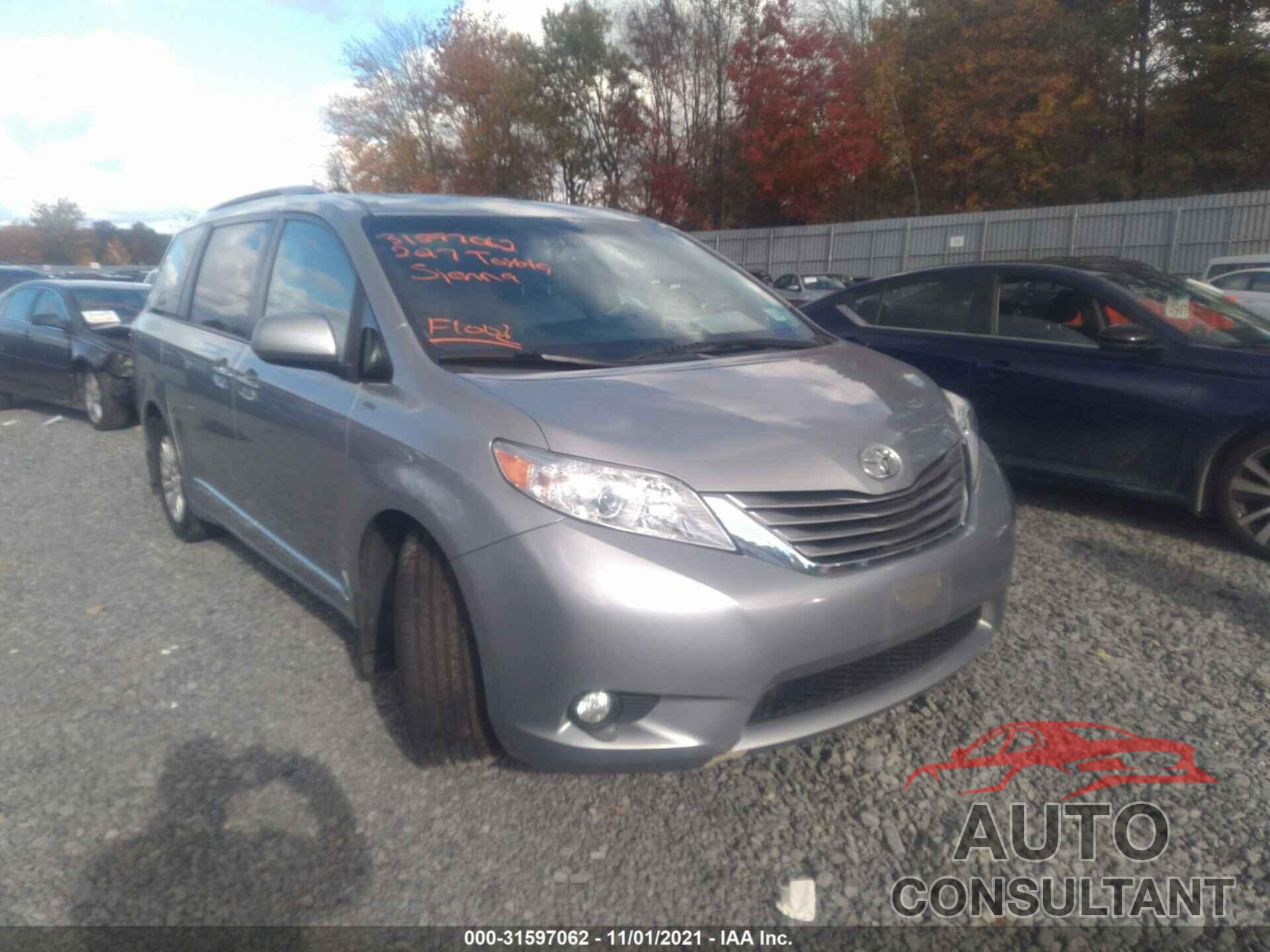 TOYOTA SIENNA 2017 - 5TDYZ3DC8HS835013