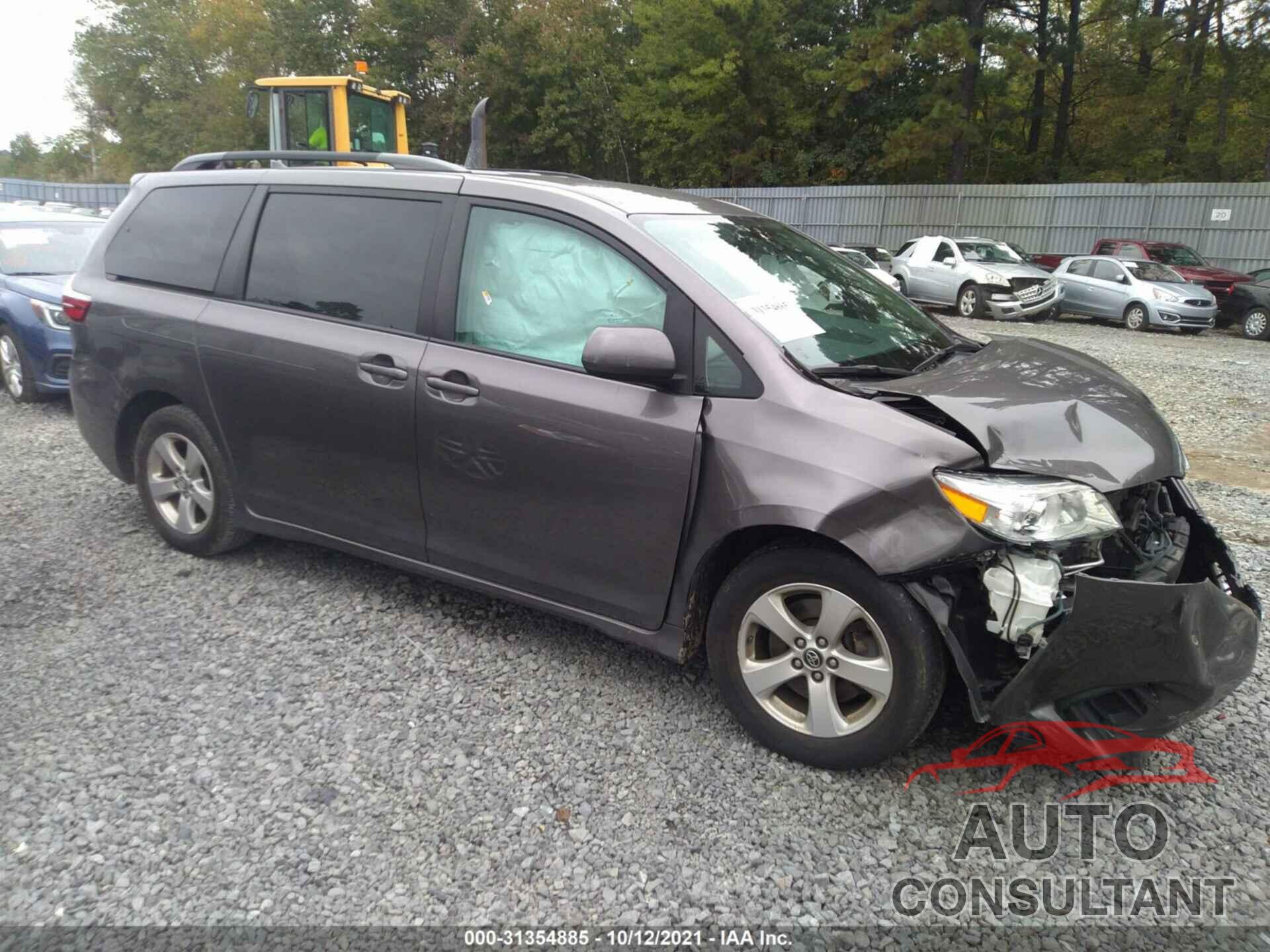 TOYOTA SIENNA 2019 - 5TDKZ3DC1KS986515