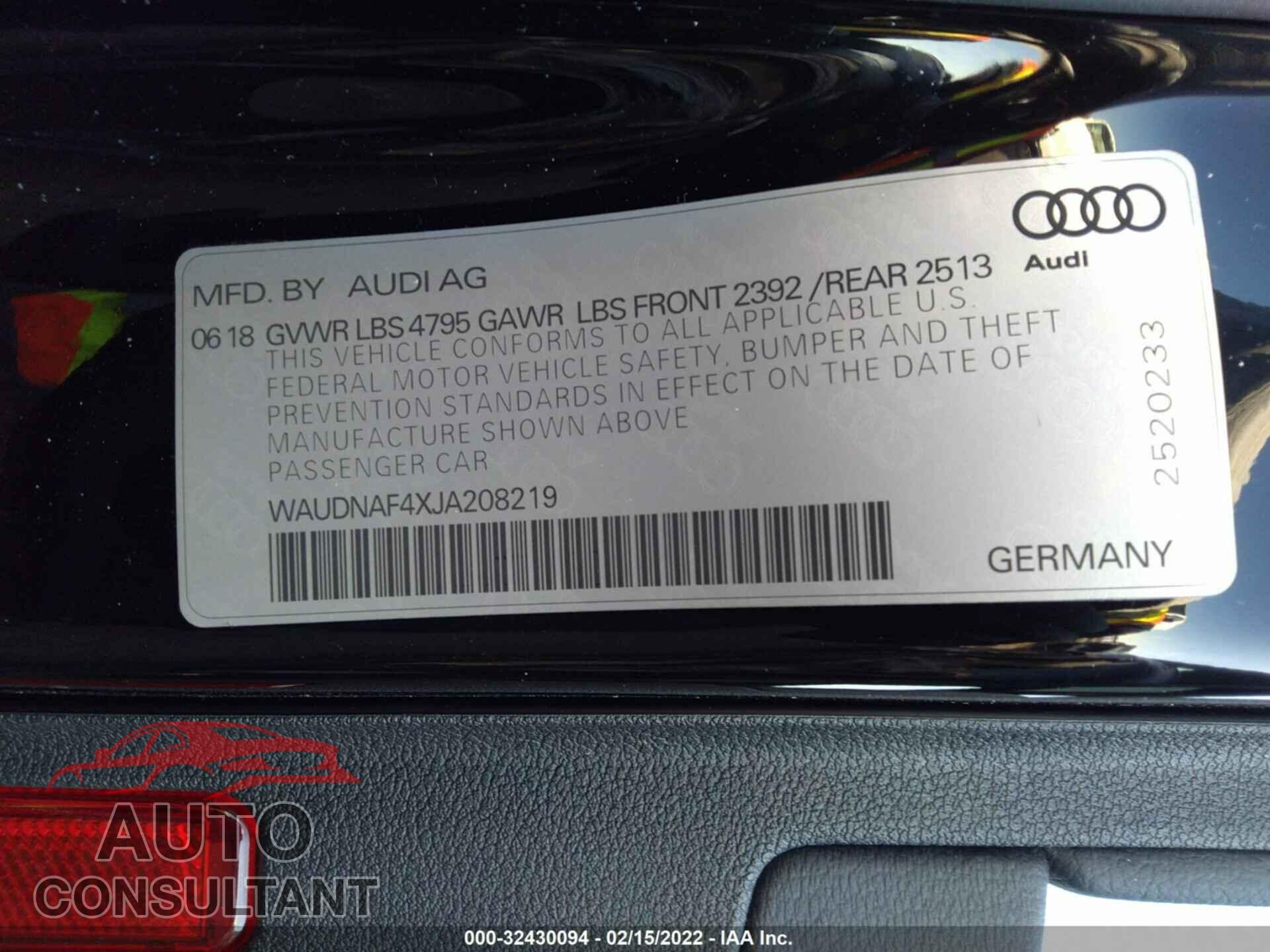 AUDI A4 2018 - WAUDNAF4XJA208219