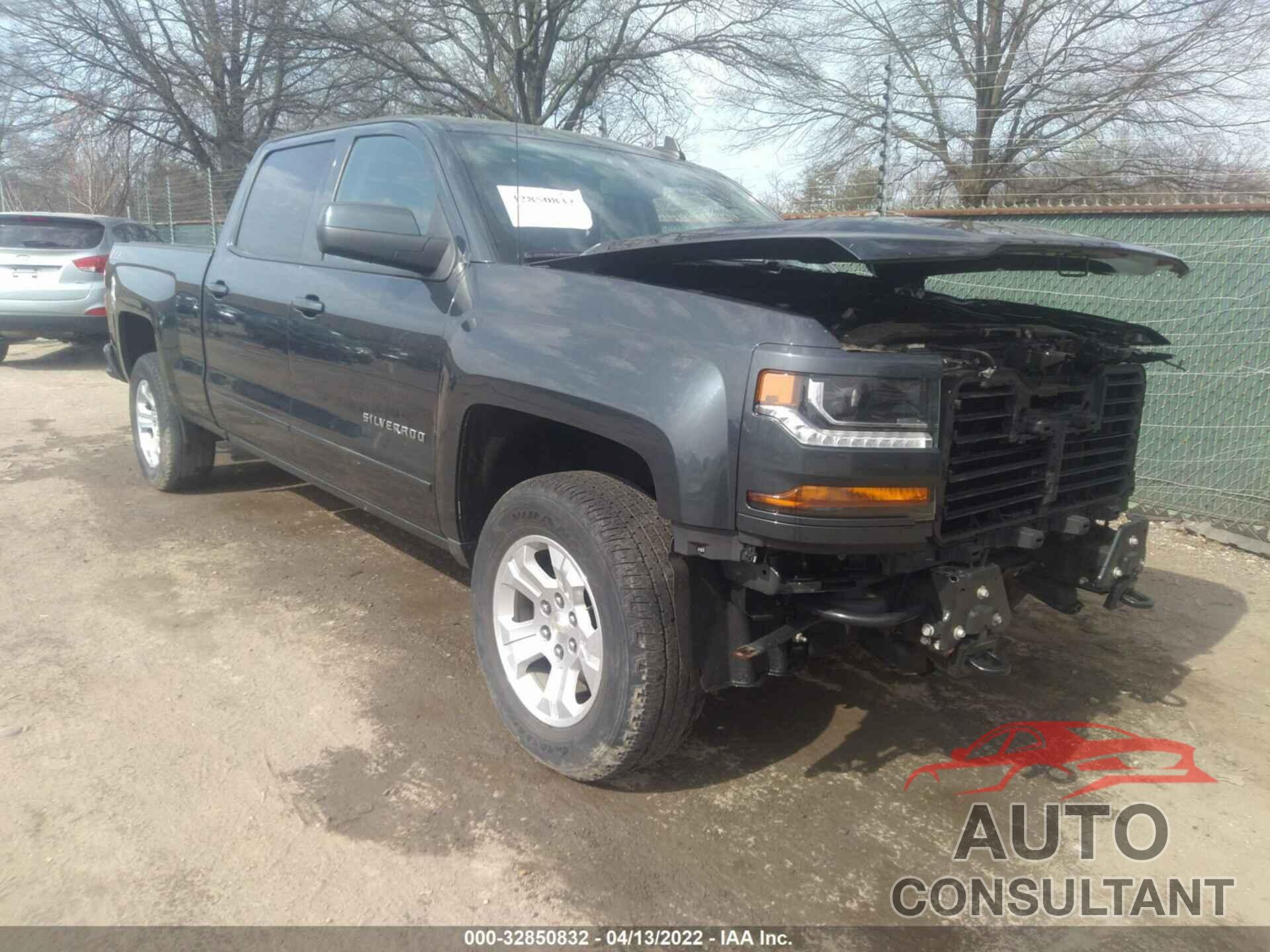 CHEVROLET SILVERADO 1500 2018 - 3GCUKREC3JG370942