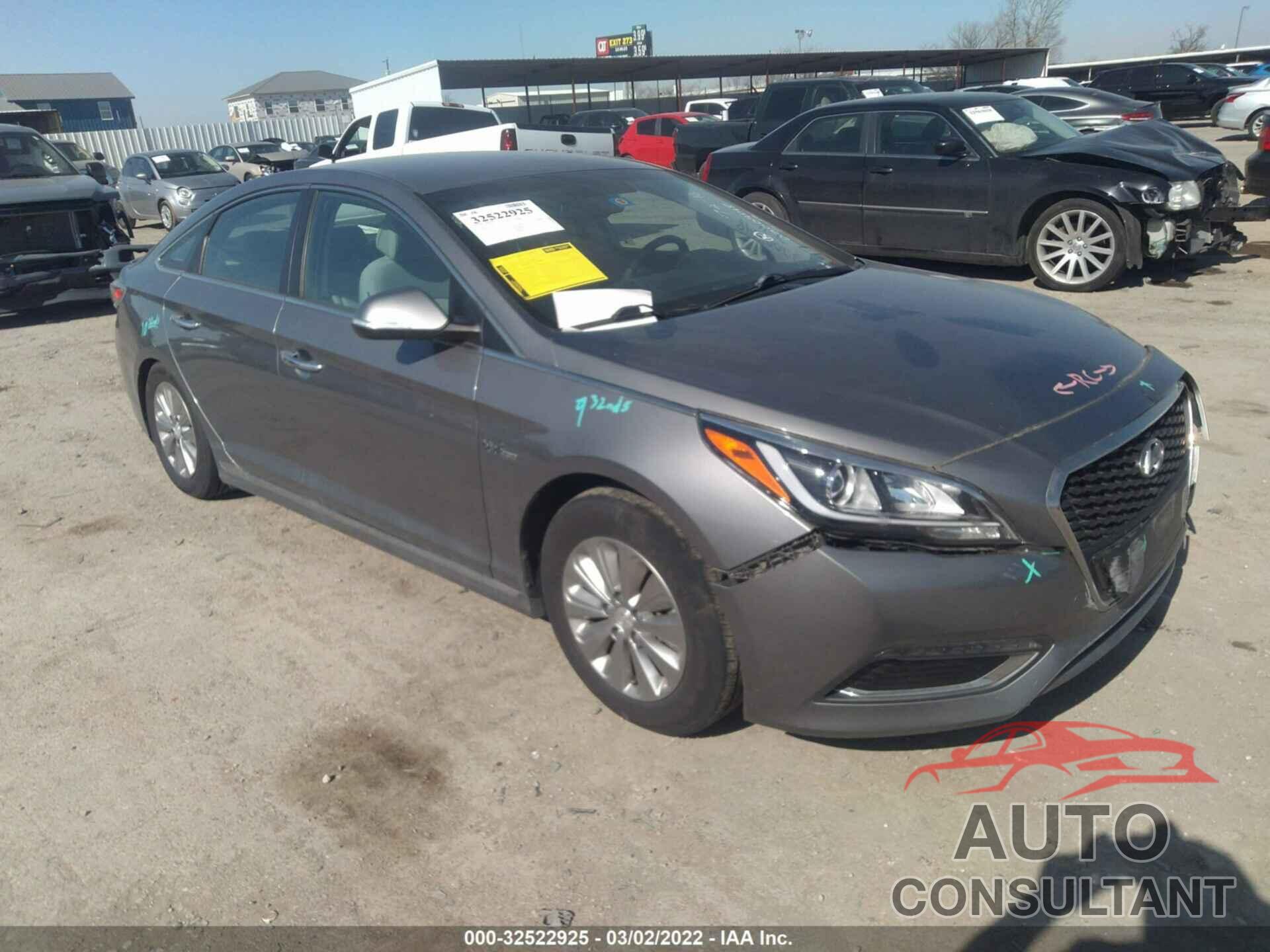 HYUNDAI SONATA HYBRID 2017 - KMHE24L13HA055524