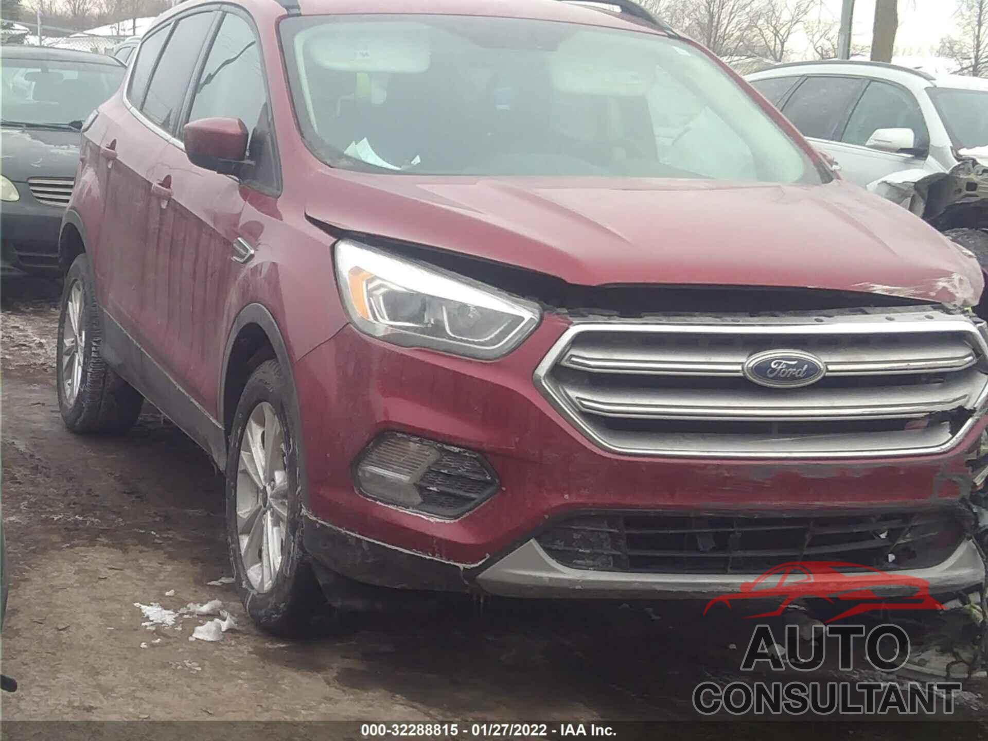 FORD ESCAPE 2017 - 1FMCU9GD1HUA13015