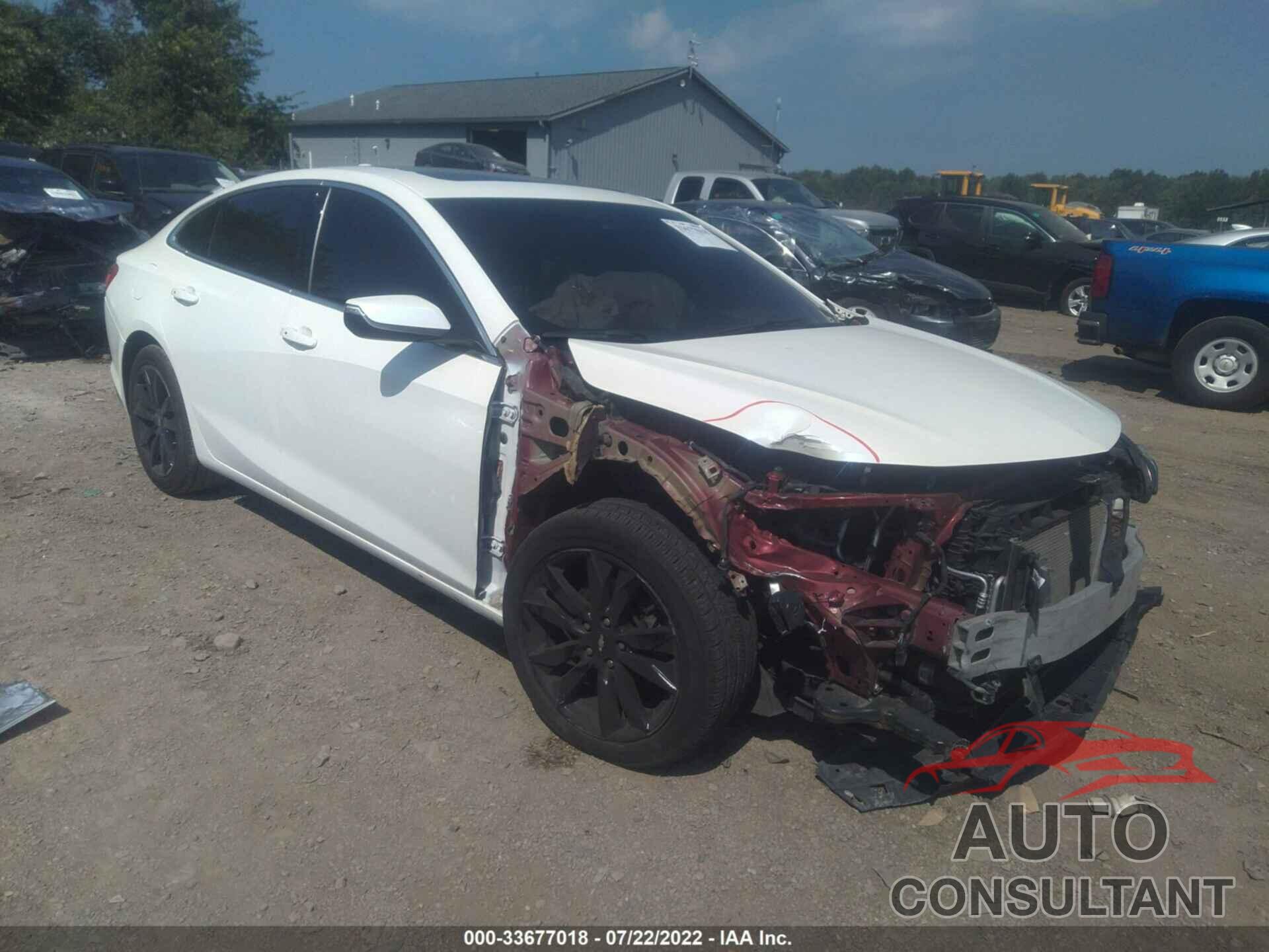 CHEVROLET MALIBU 2017 - 1G1ZE5ST4HF210387