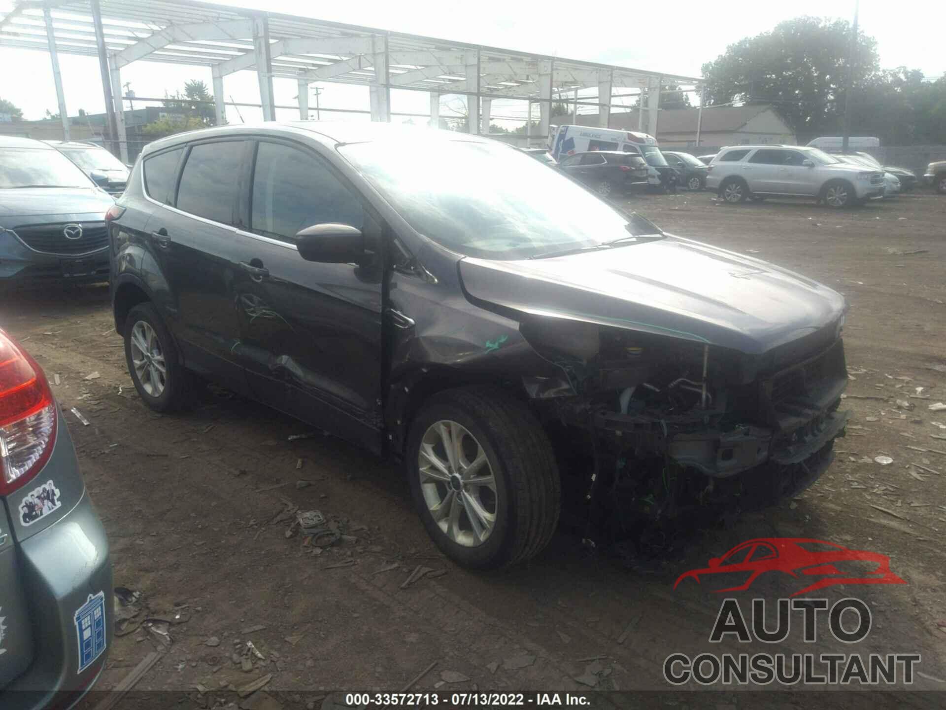 FORD ESCAPE 2019 - 1FMCU0GD2KUA61870