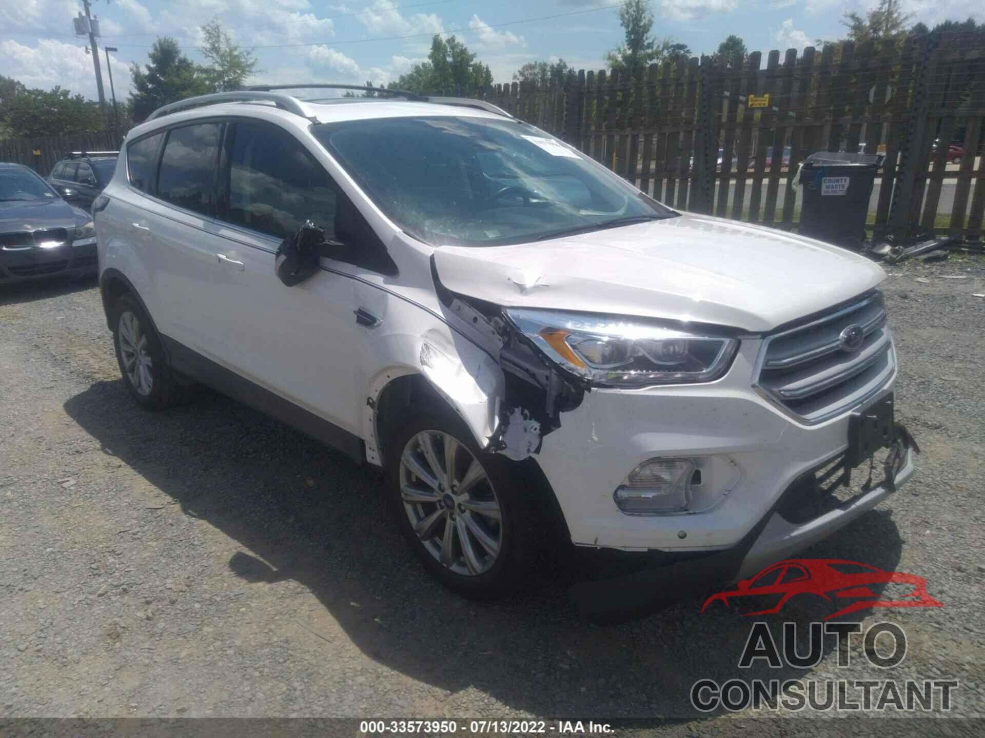 FORD ESCAPE 2018 - 1FMCU0J95JUD15364