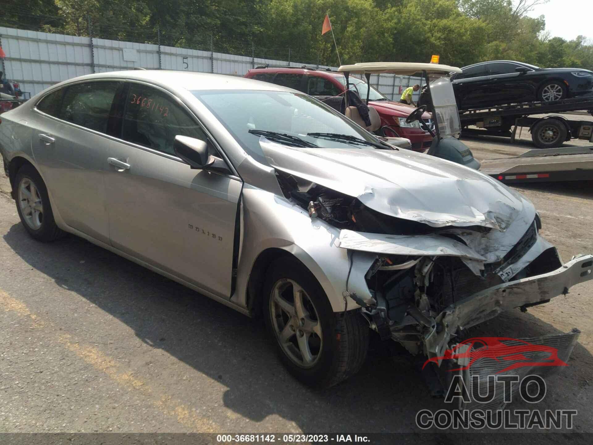CHEVROLET MALIBU 2018 - 1G1ZB5ST6JF264272