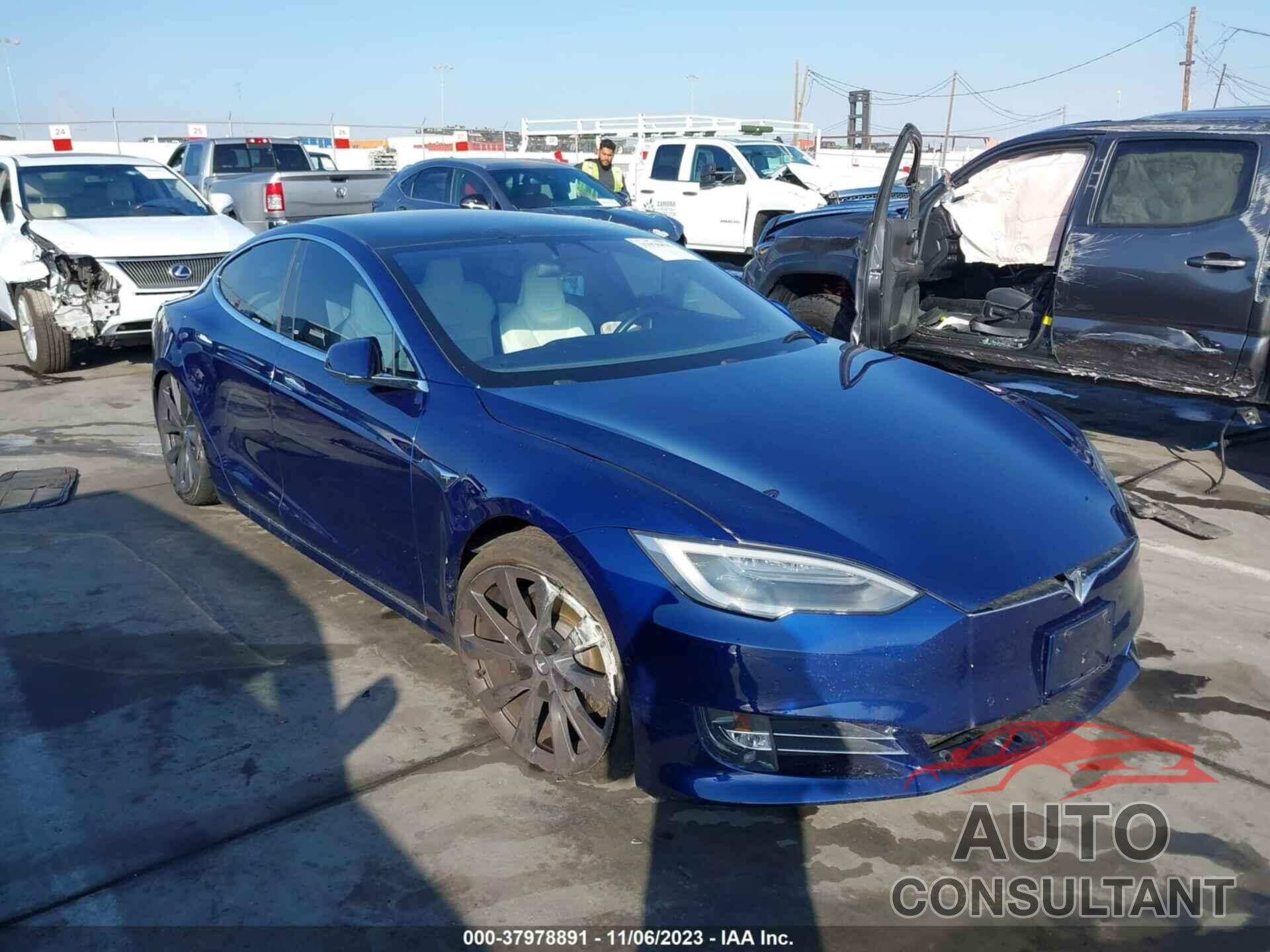 TESLA MODEL S 2018 - 5YJSA1E20JF260469