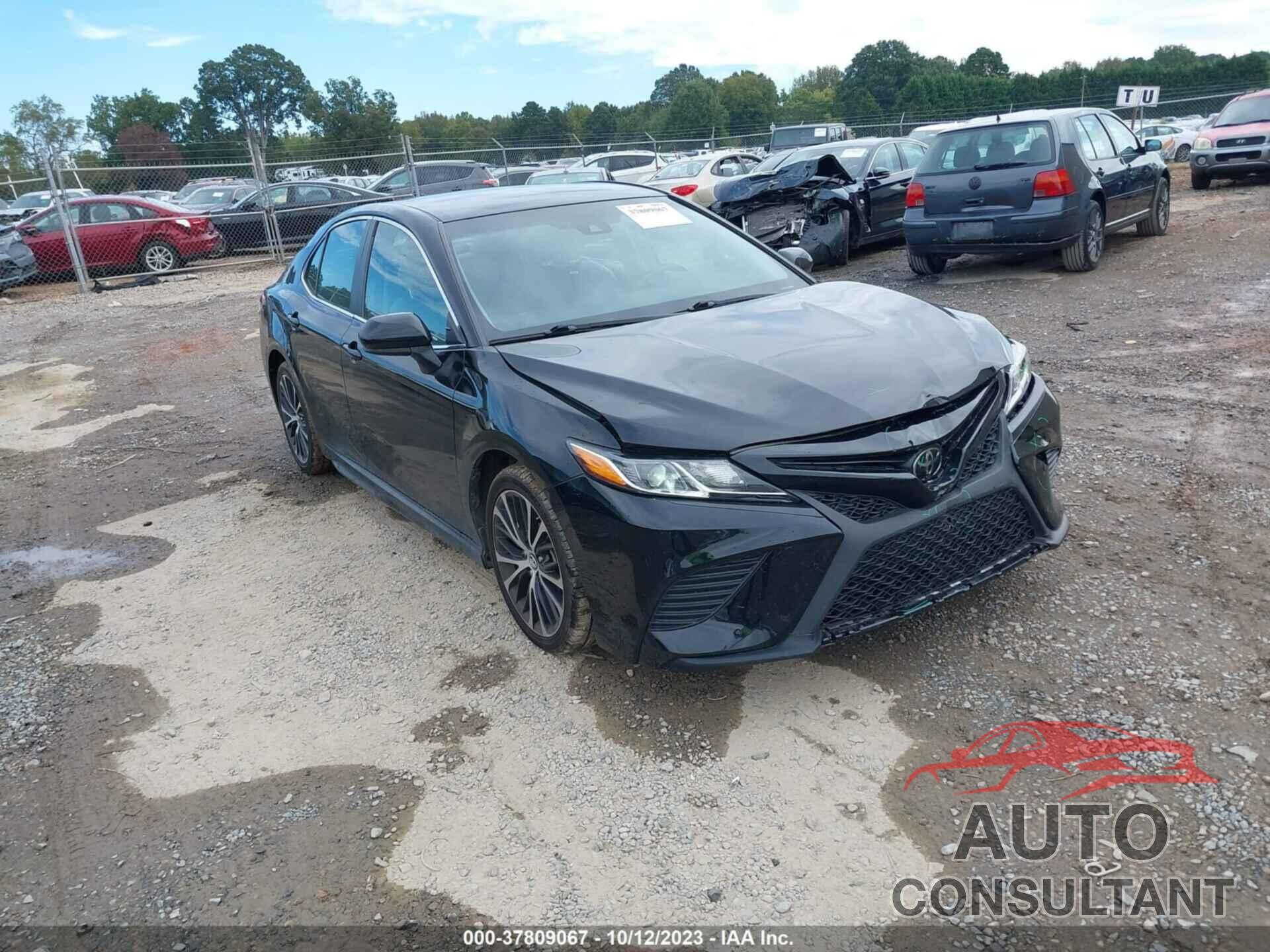 TOYOTA CAMRY 2019 - 4T1B11HK8KU832405