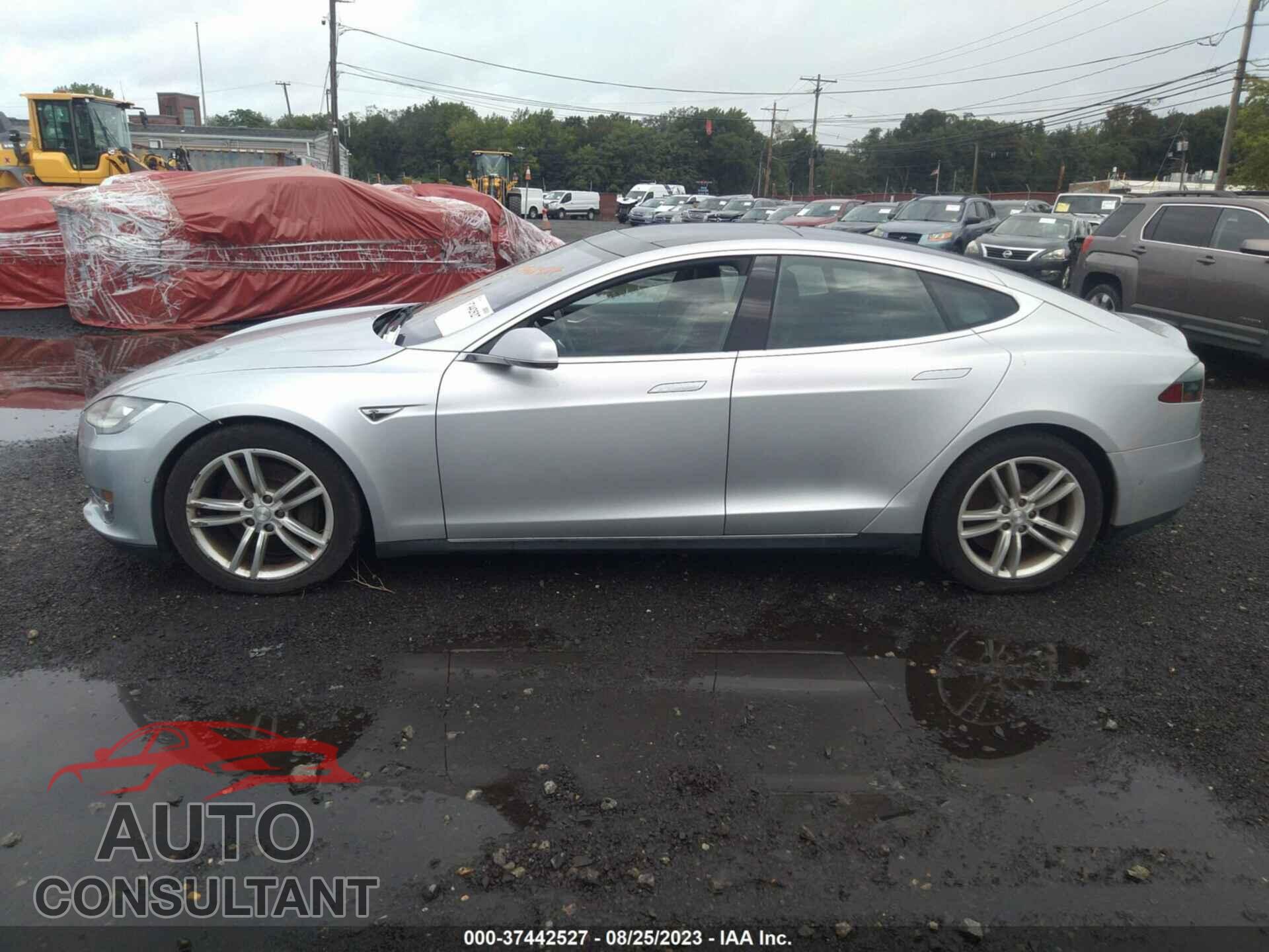 TESLA MODEL S 2015 - 5YJSA1H2XFF081407