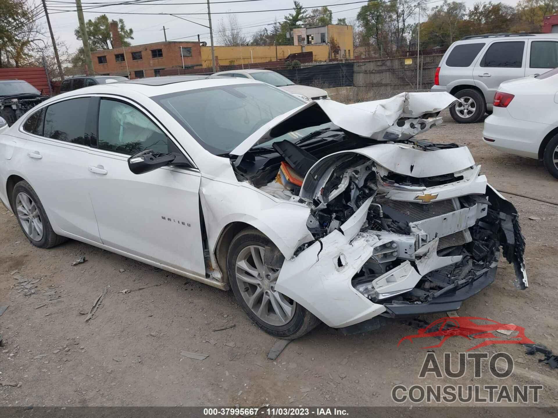 CHEVROLET MALIBU 2018 - 1G1ZD5ST0JF199221