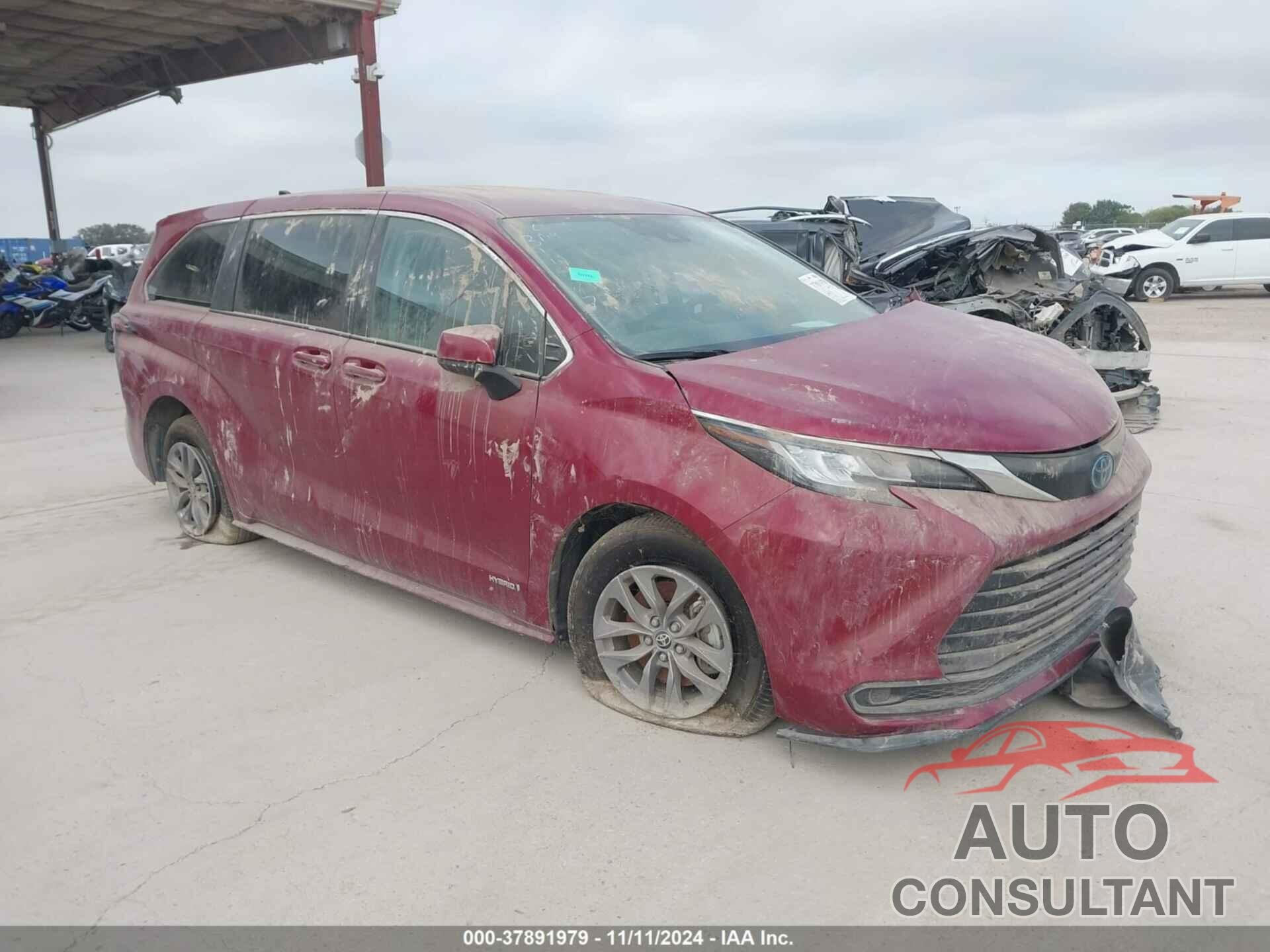 TOYOTA SIENNA 2021 - 5TDKRKECXMS046659