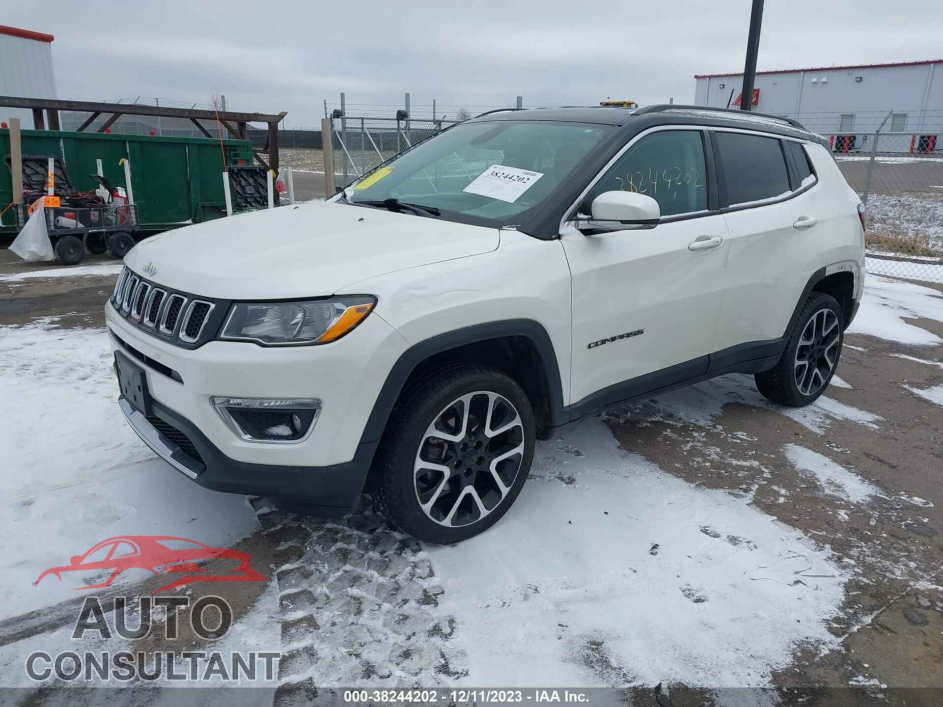 JEEP COMPASS 2018 - 3C4NJDCB1JT328443