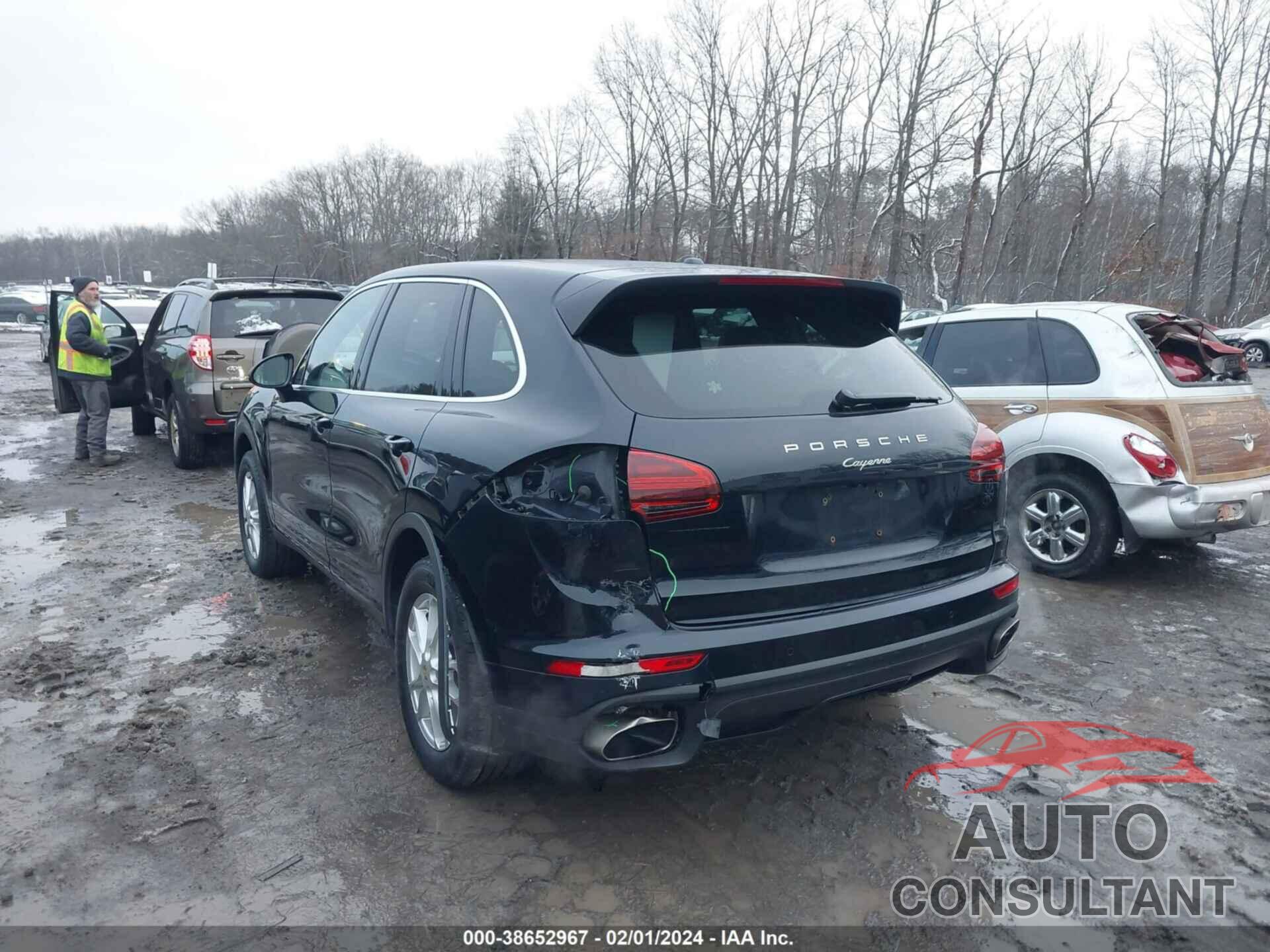 PORSCHE CAYENNE 2016 - WP1AA2A20GKA08027