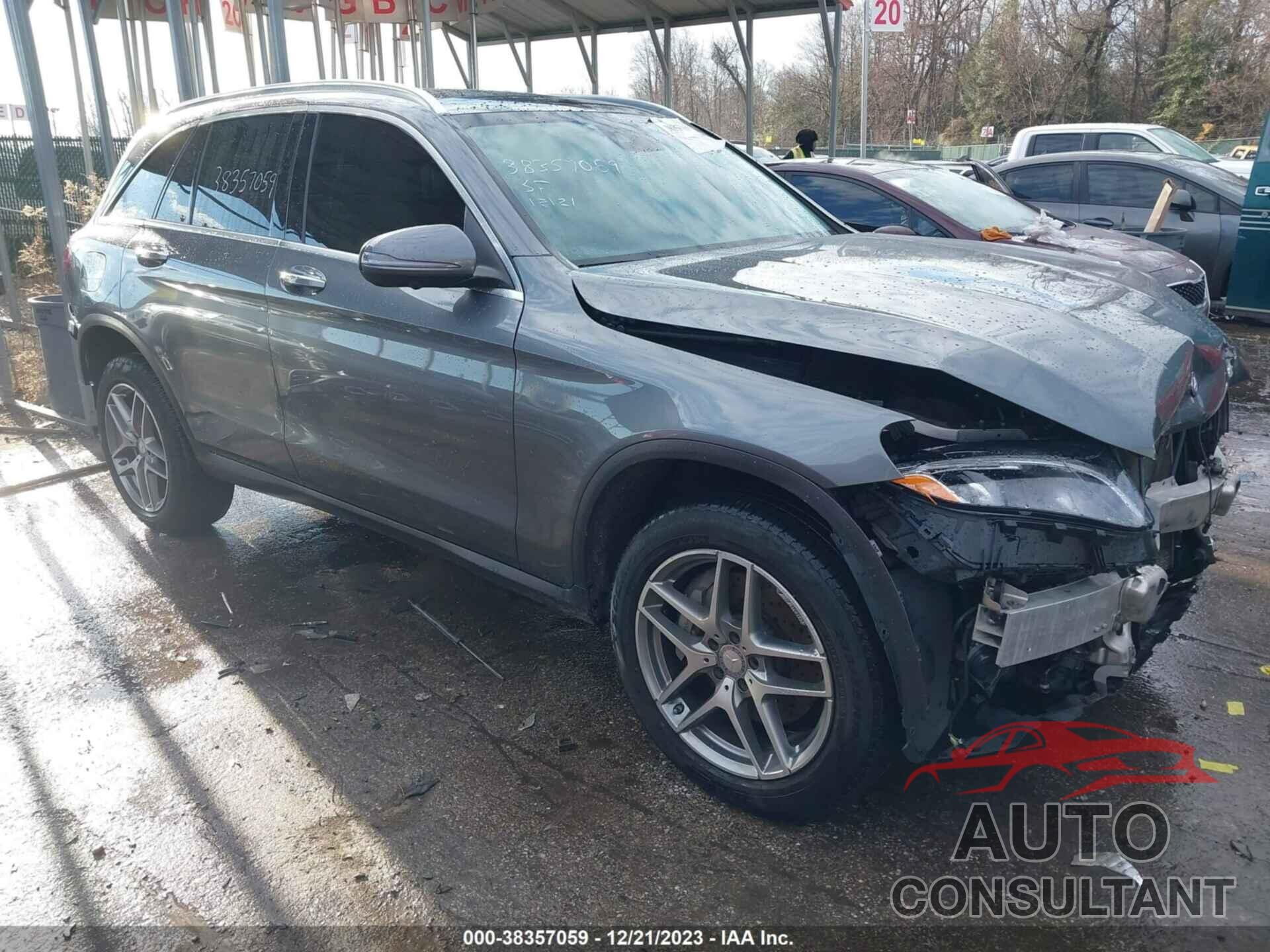 MERCEDES-BENZ GLC 300 2016 - WDC0G4KB9GF025742
