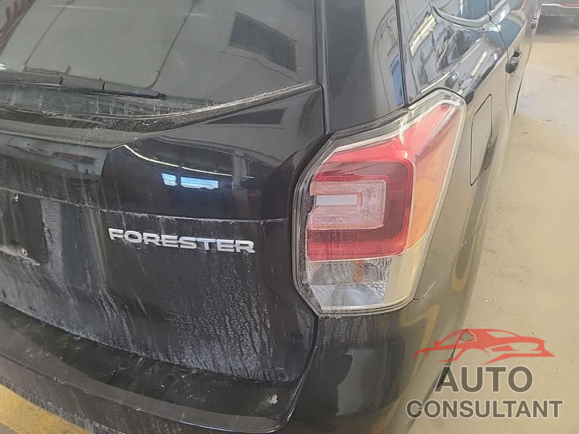 SUBARU FORESTER 2018 - JF2SJAGC6JH539481