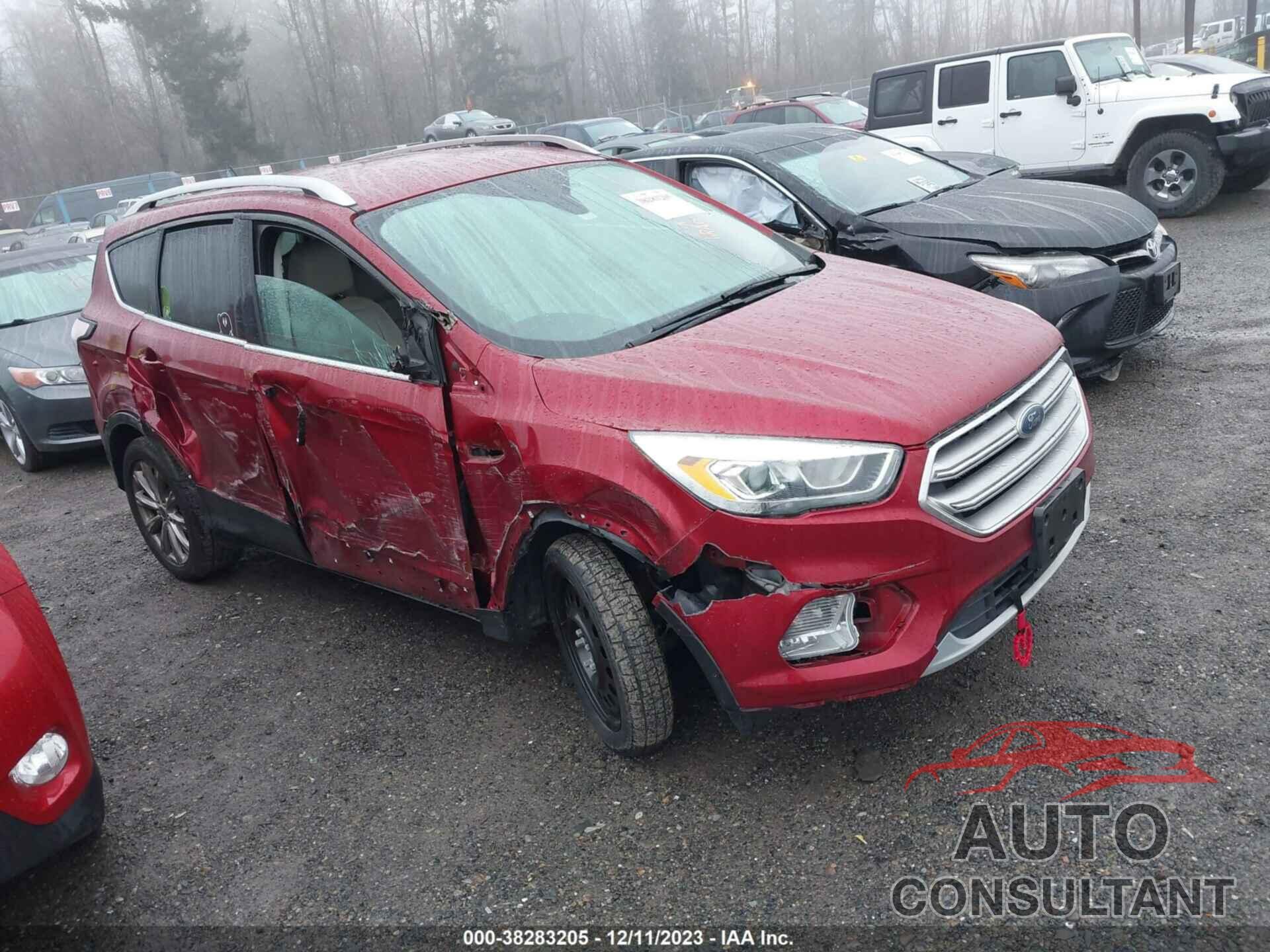 FORD ESCAPE 2017 - 1FMCU9J95HUC35920